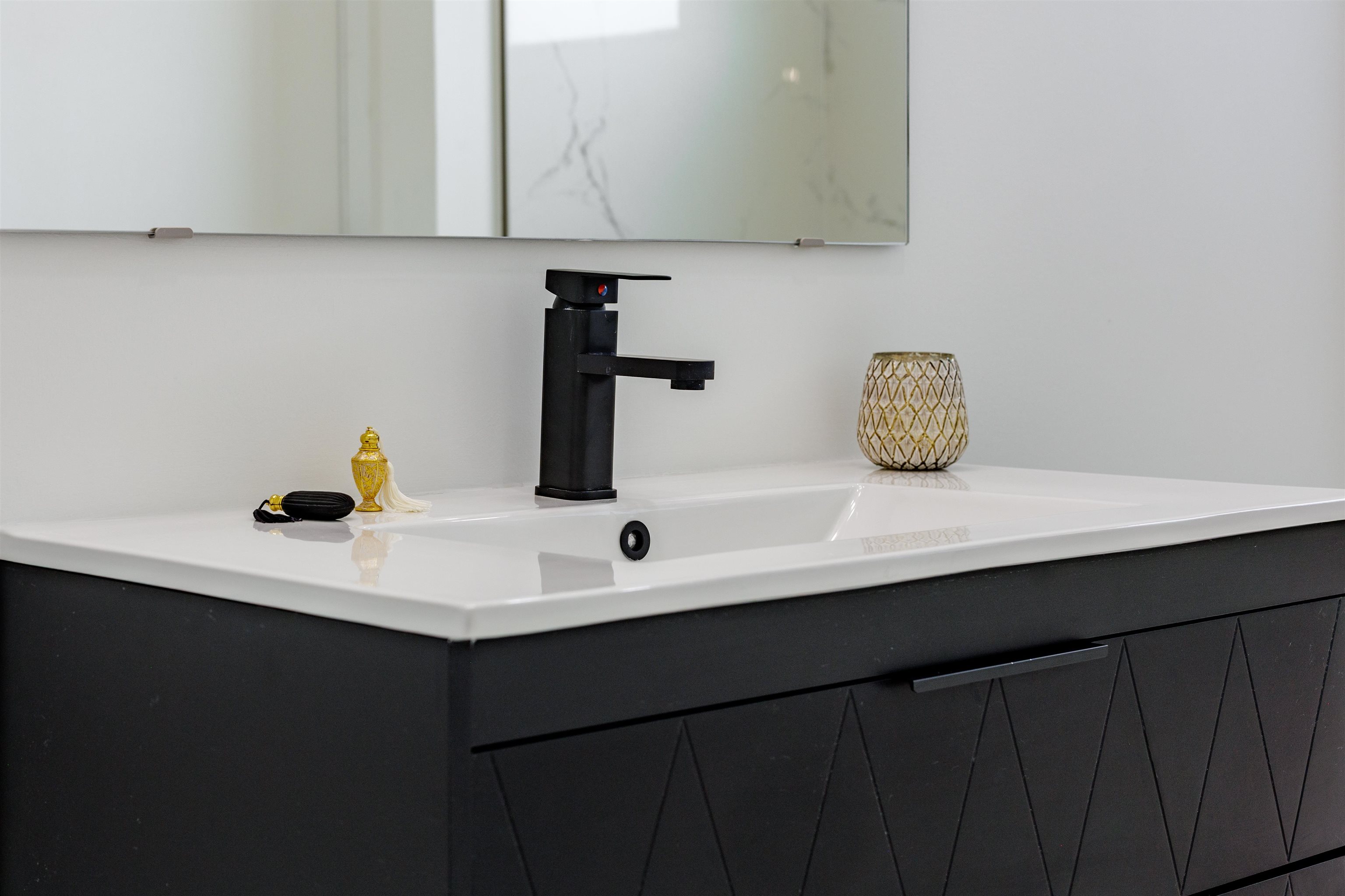 Image 29 of 45 For 34 Fallen Oak Nw