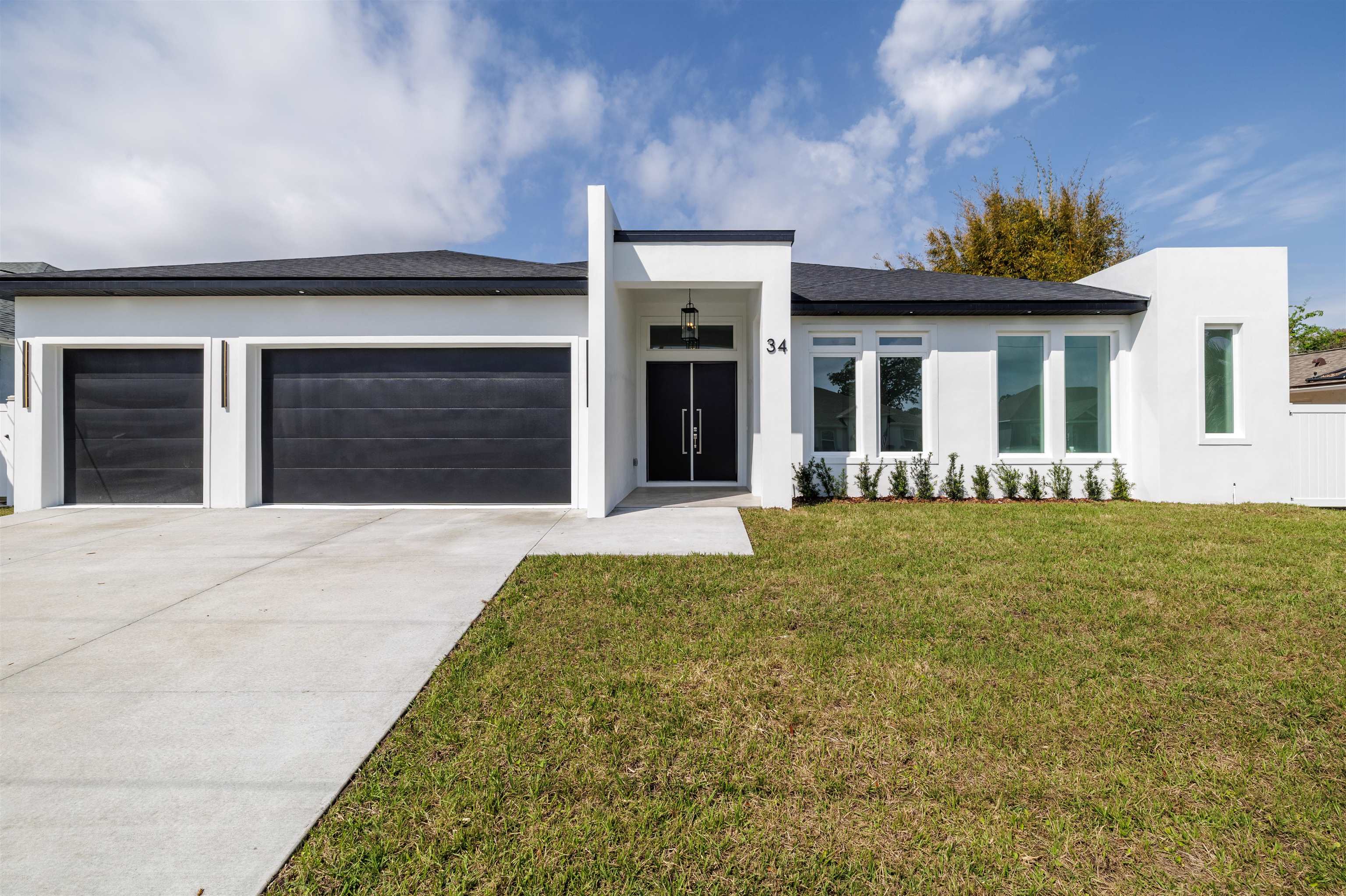 Image 43 of 45 For 34 Fallen Oak Nw