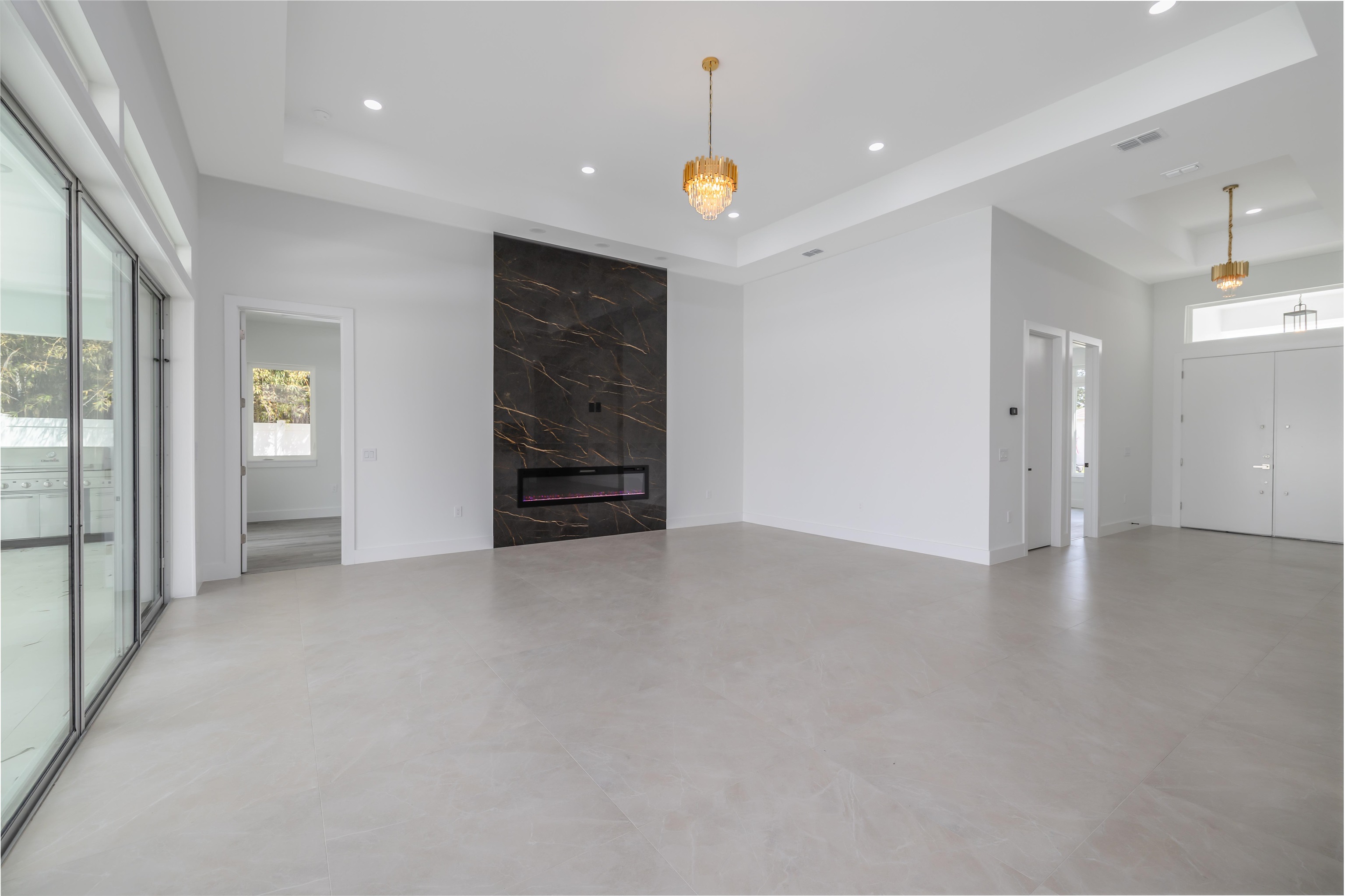 Image 8 of 45 For 34 Fallen Oak Nw