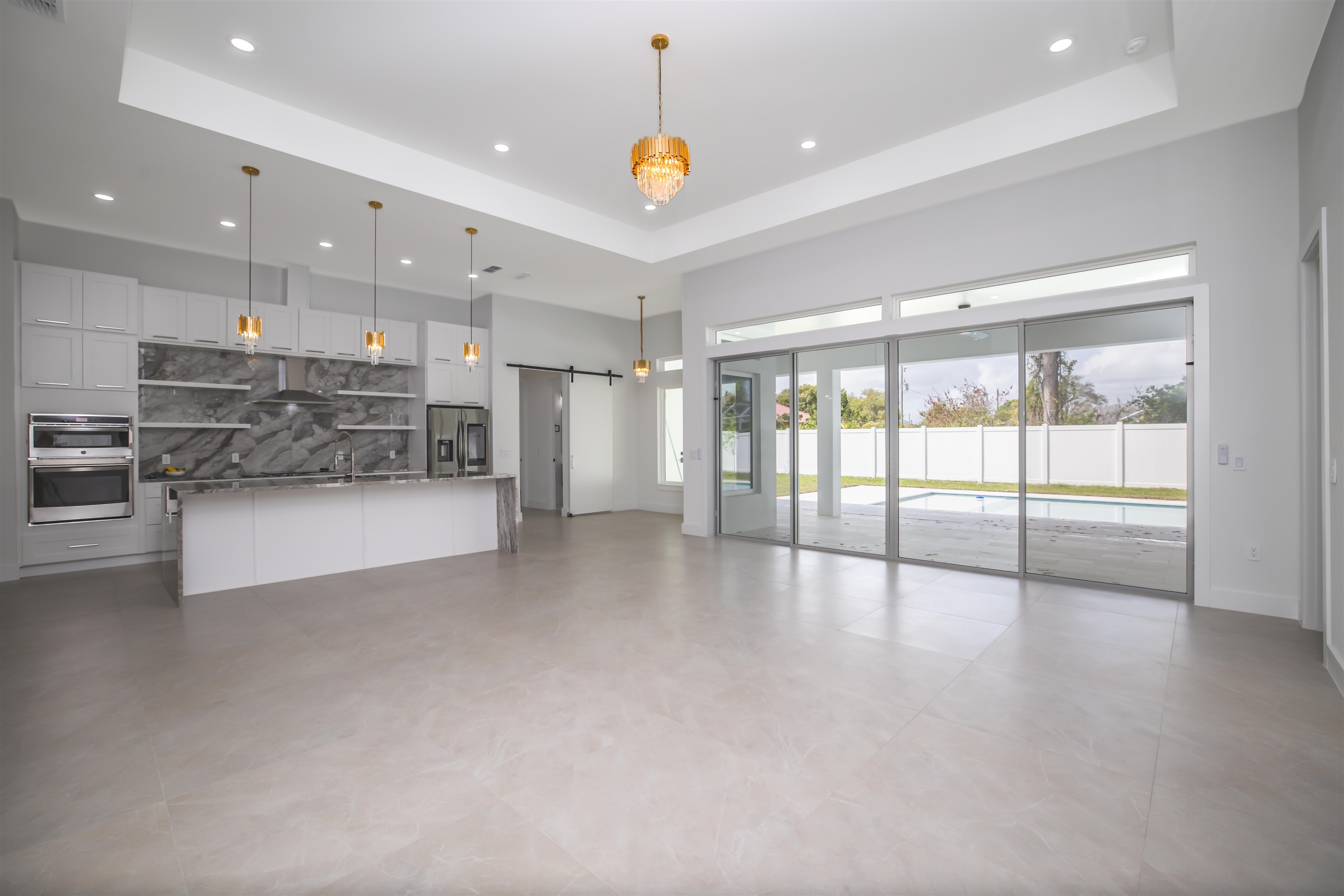 Image 9 of 45 For 34 Fallen Oak Nw