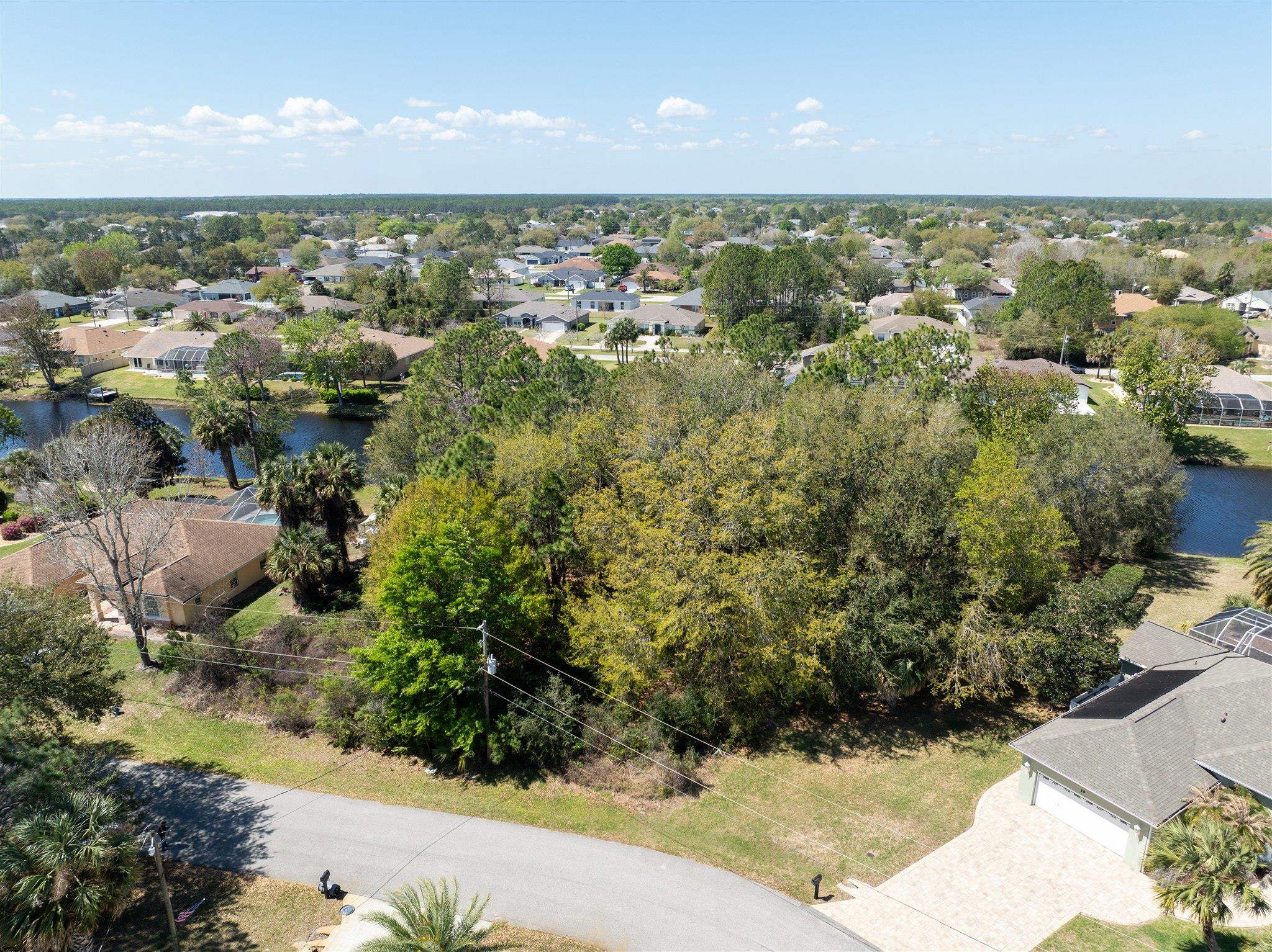 Image 8 of 10 For 37 Ludlow Lane W