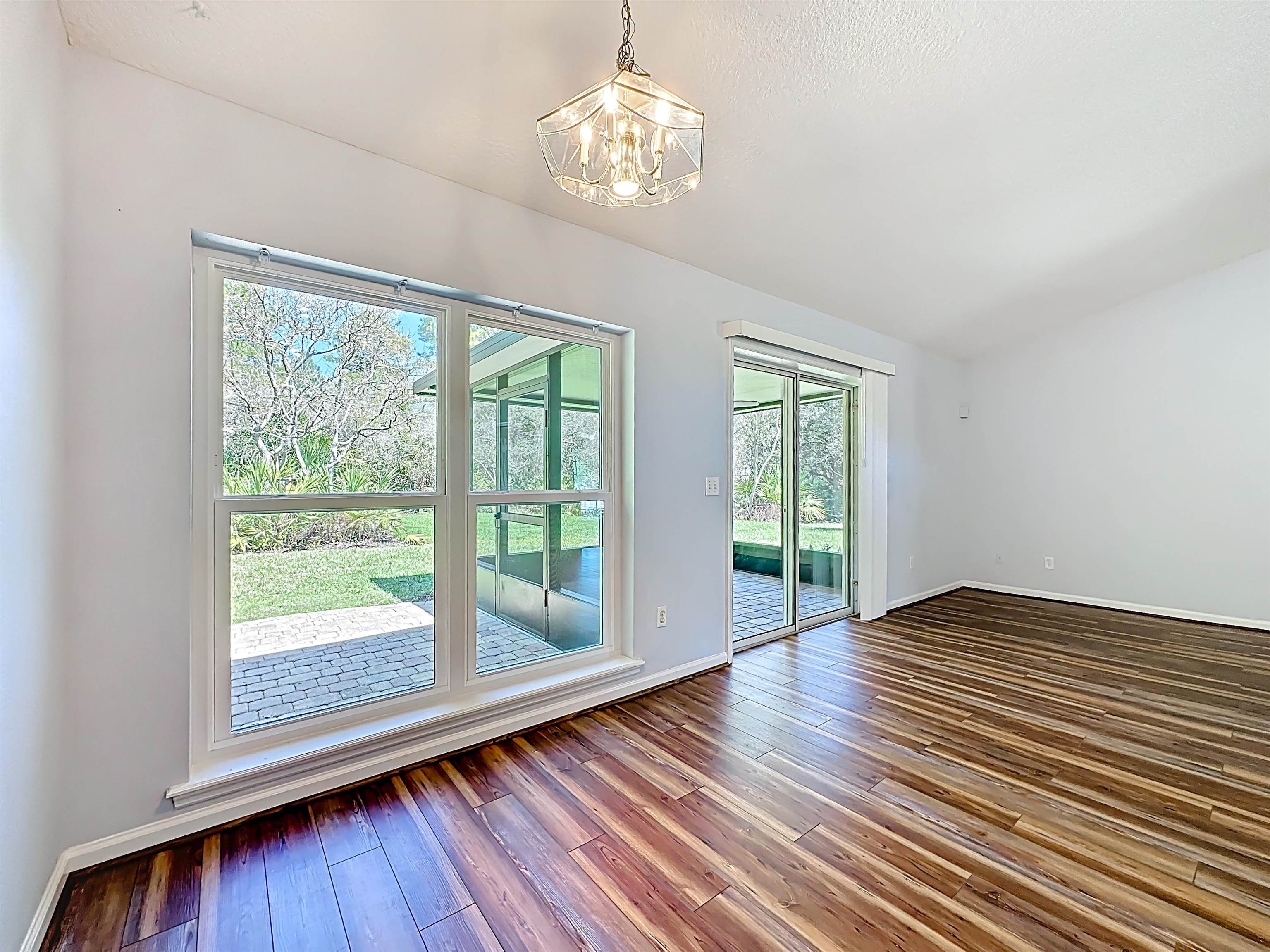 Image 26 of 68 For 200 Merida Rd