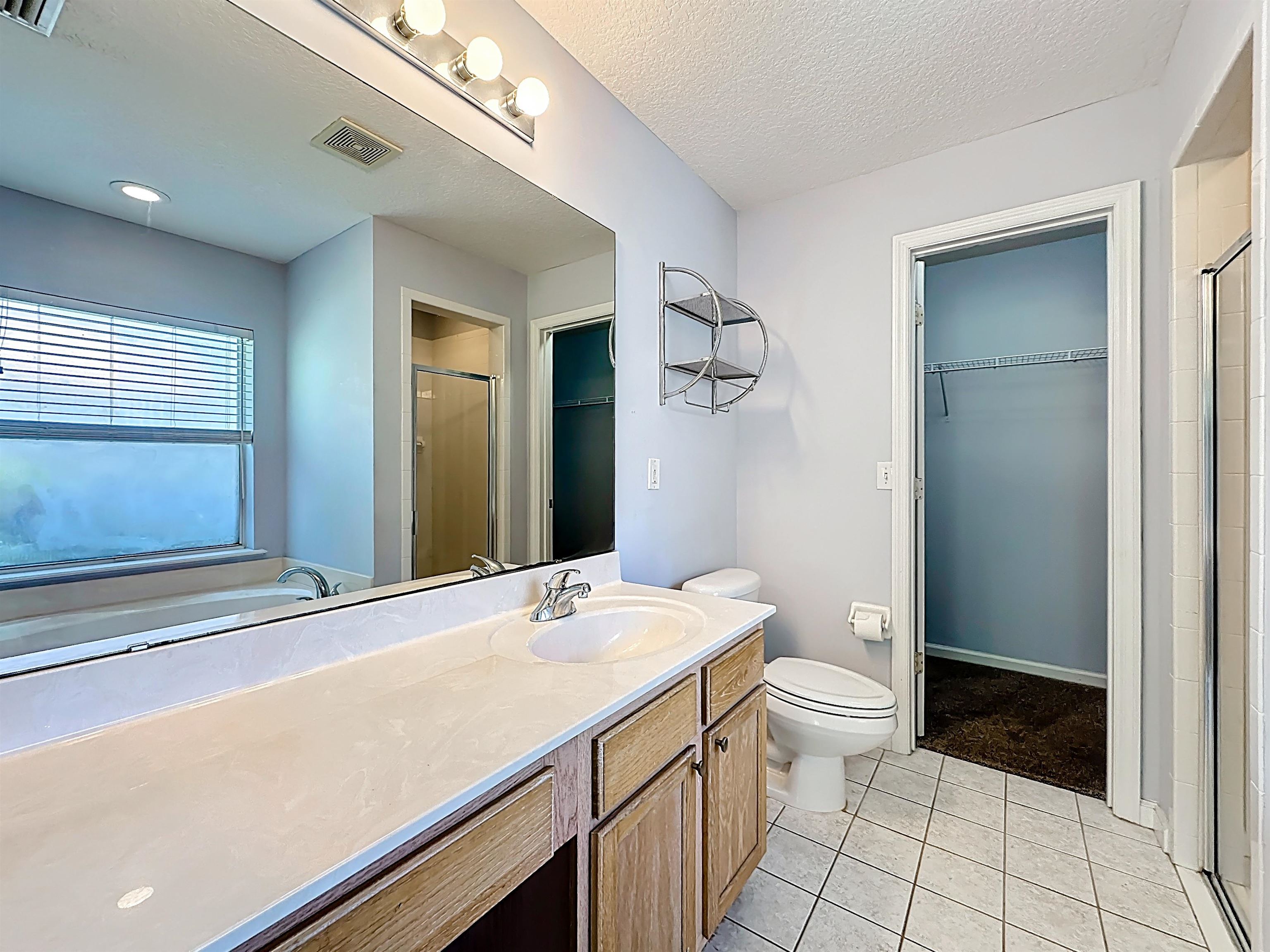 Image 31 of 68 For 200 Merida Rd