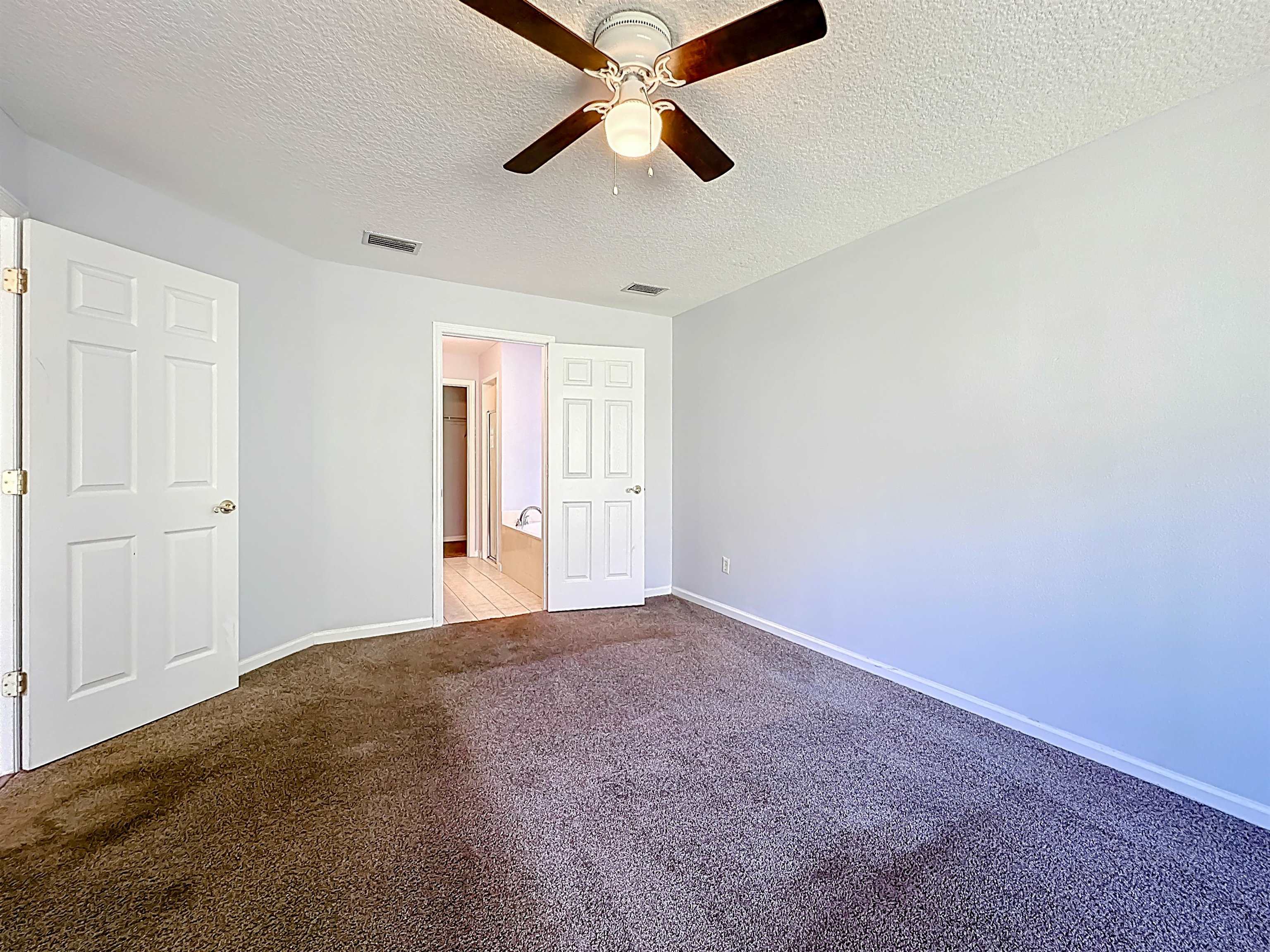 Image 33 of 68 For 200 Merida Rd