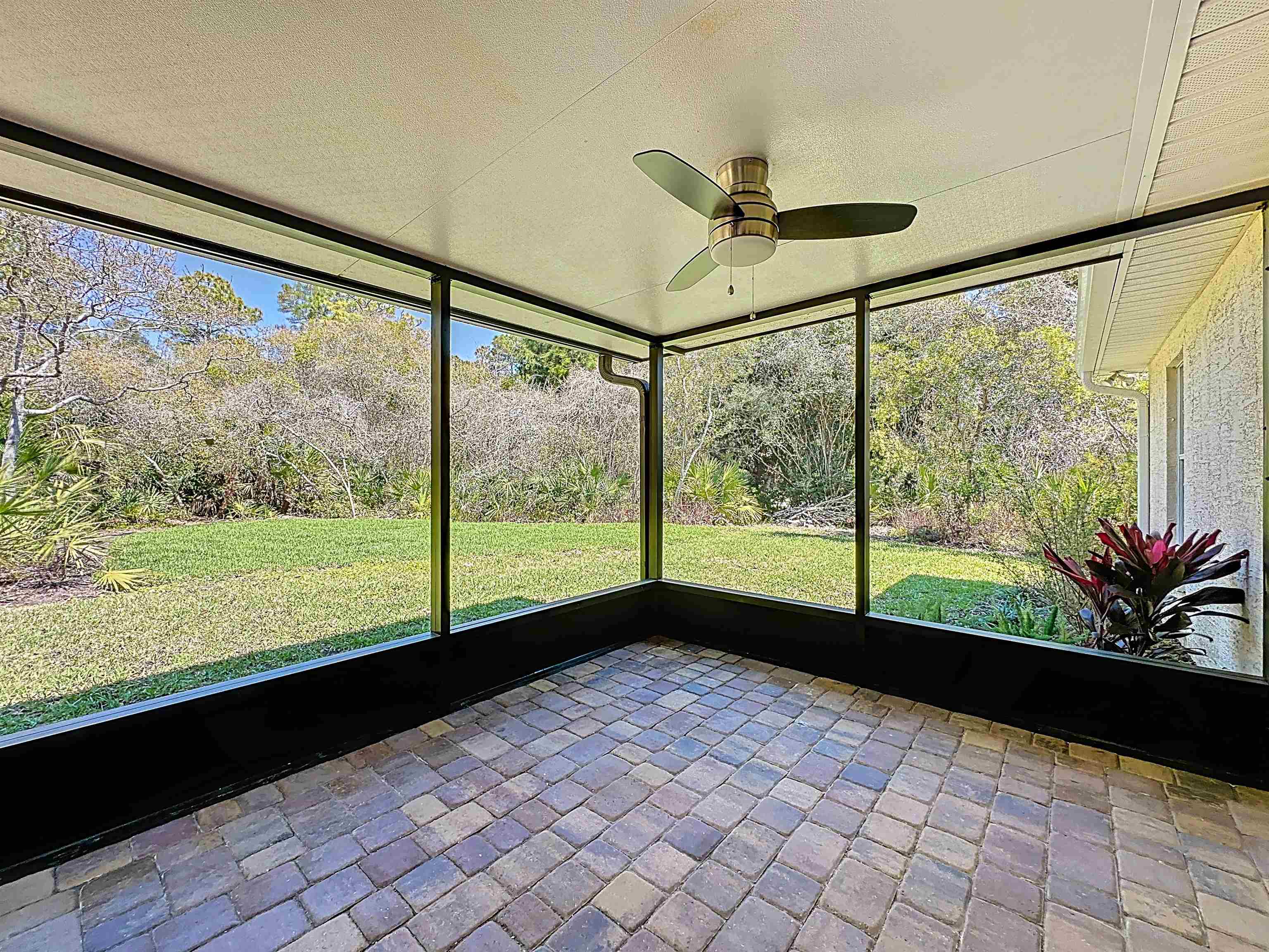 Image 40 of 68 For 200 Merida Rd