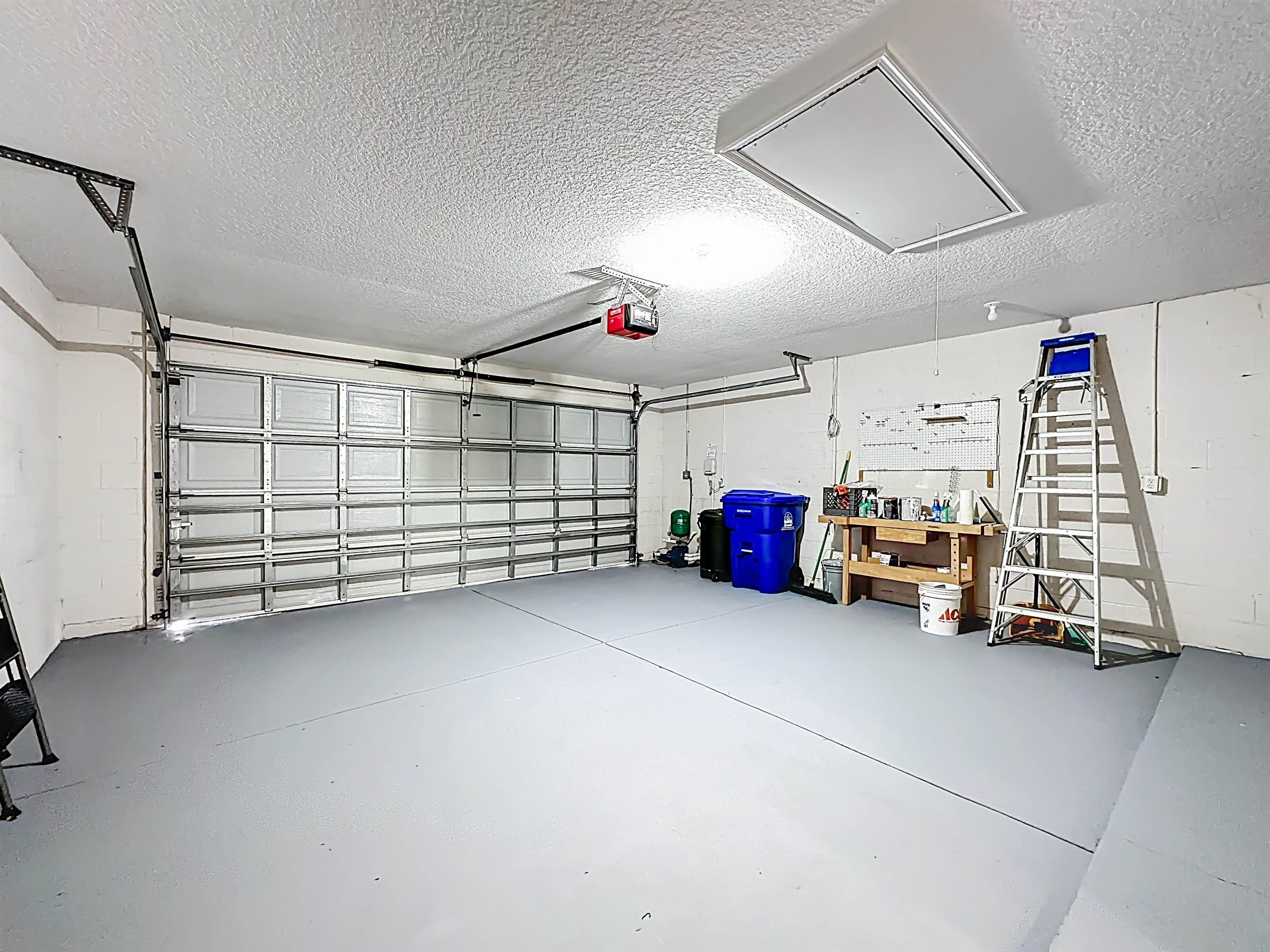 Image 41 of 68 For 200 Merida Rd