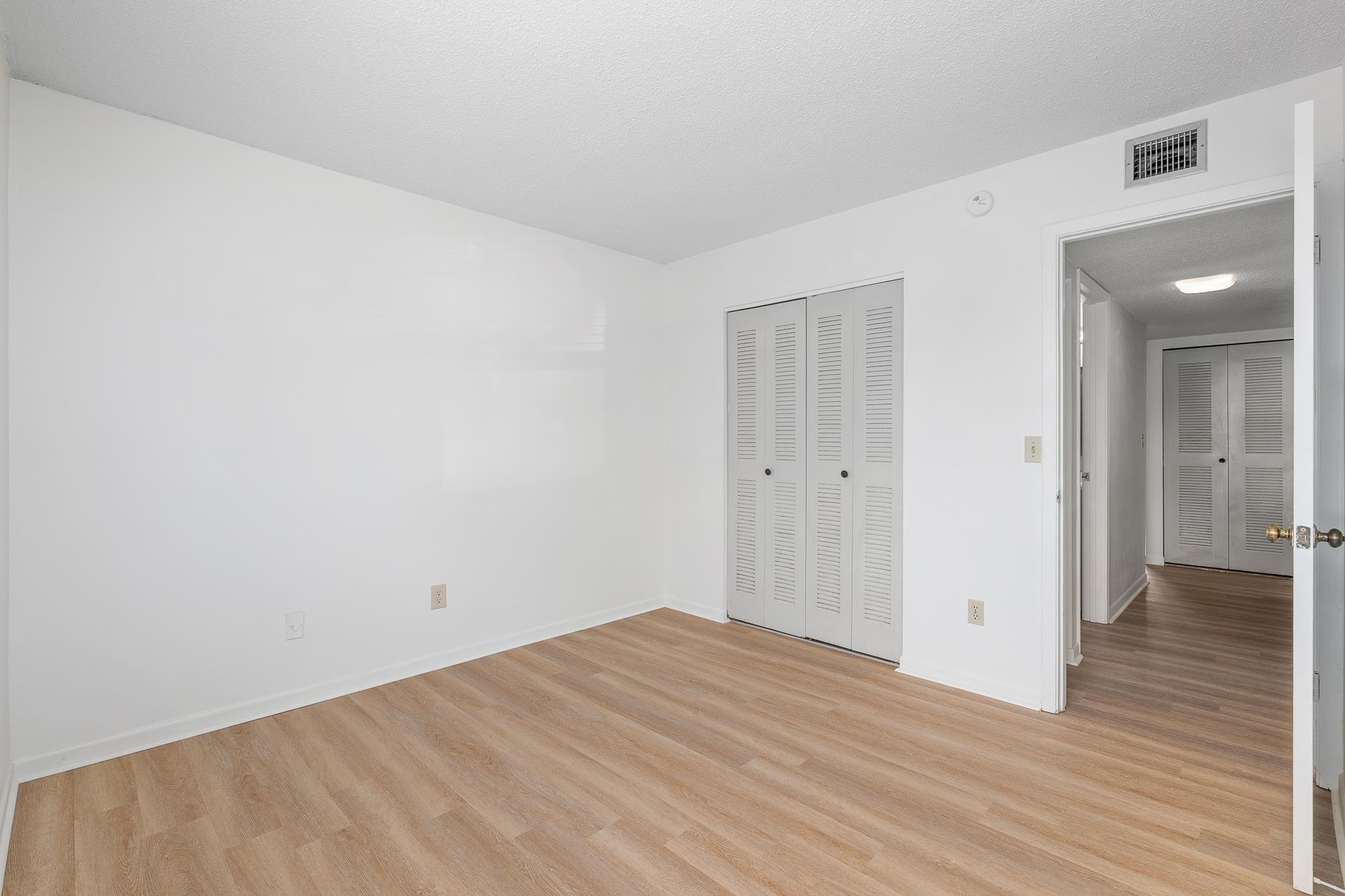 Image 30 of 58 For 5 Andalusia Ct