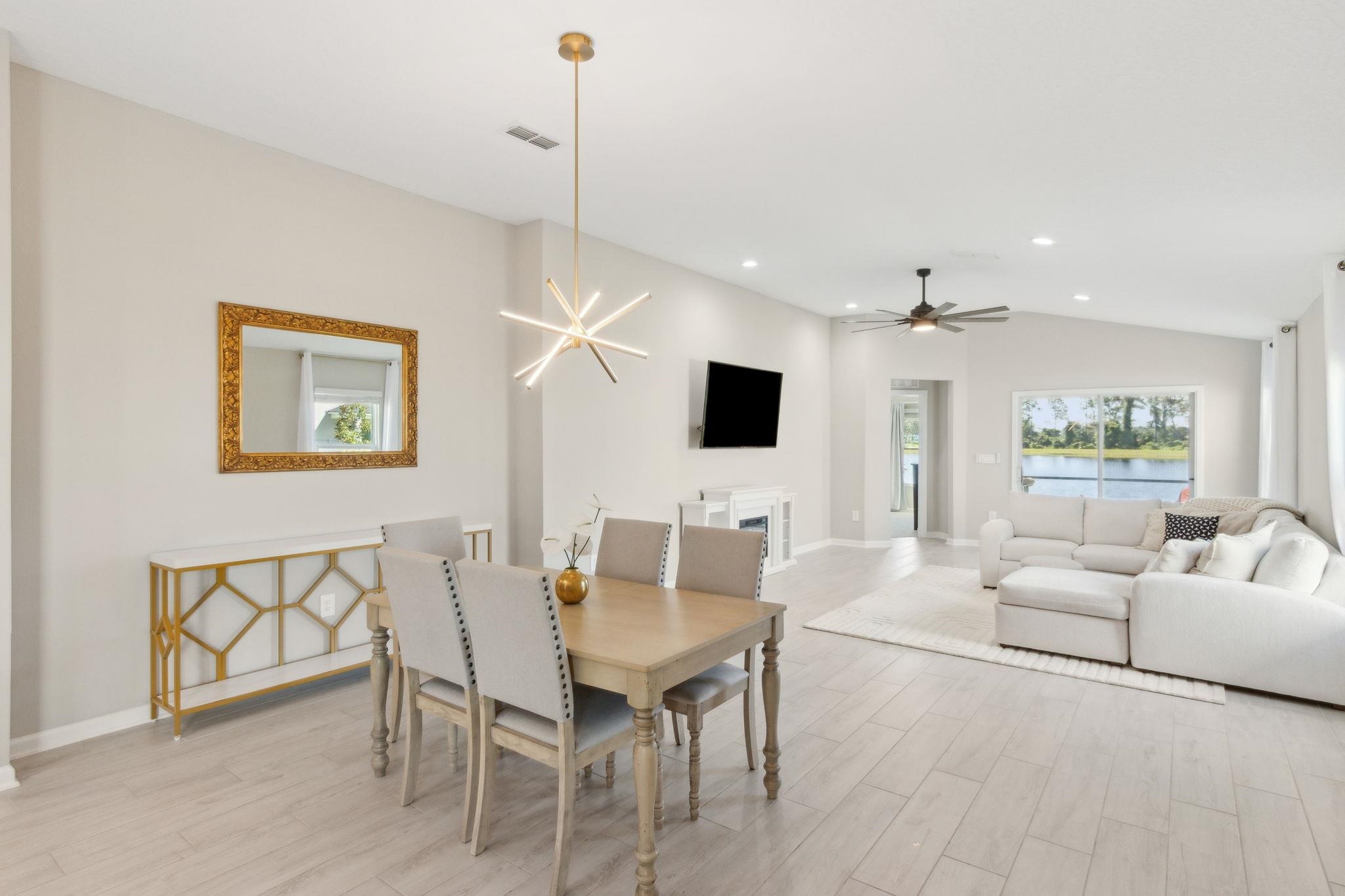 Image 5 of 12 For 52 Carlota Way