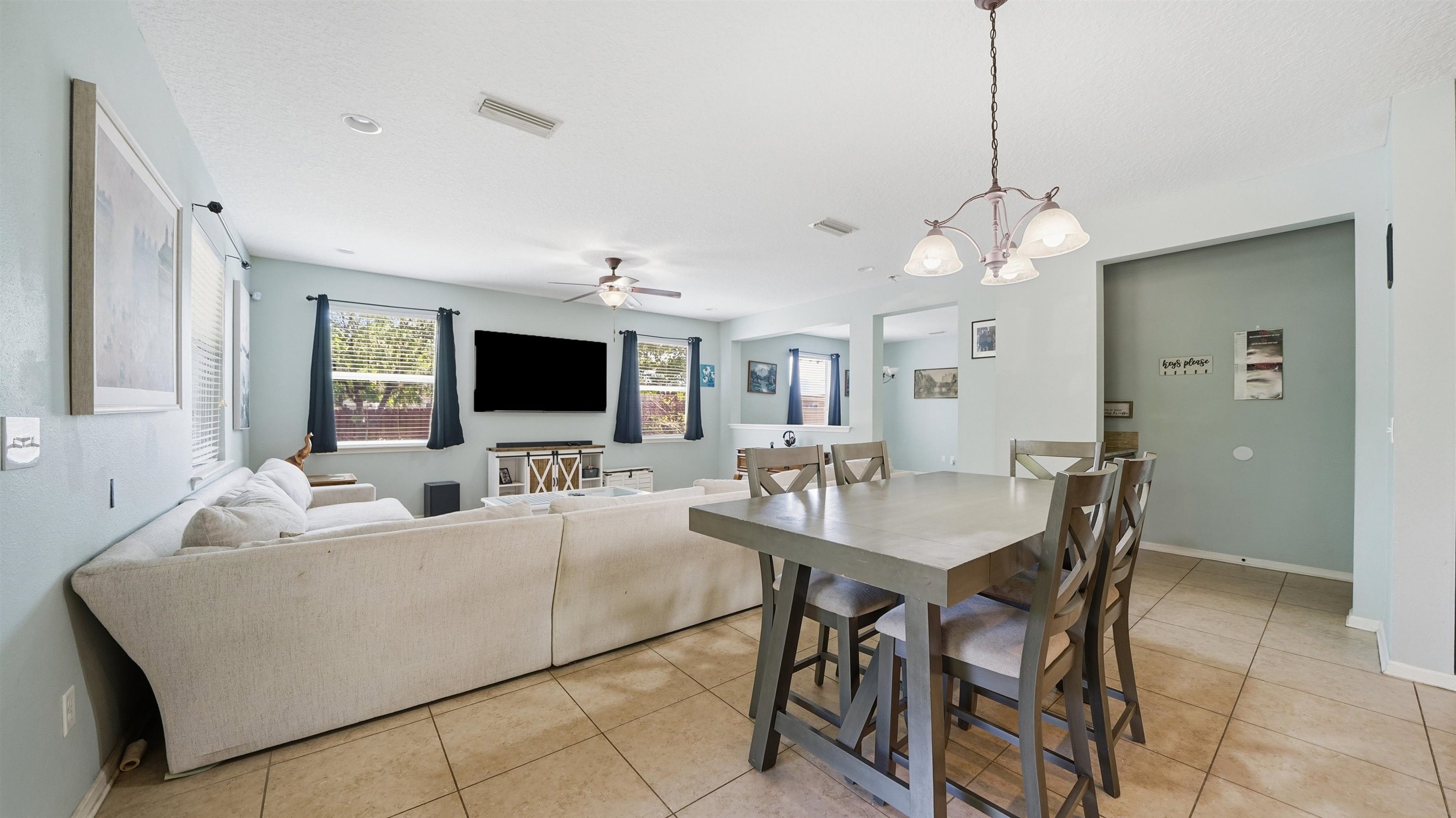 Image 15 of 58 For 104 Claremont Ct