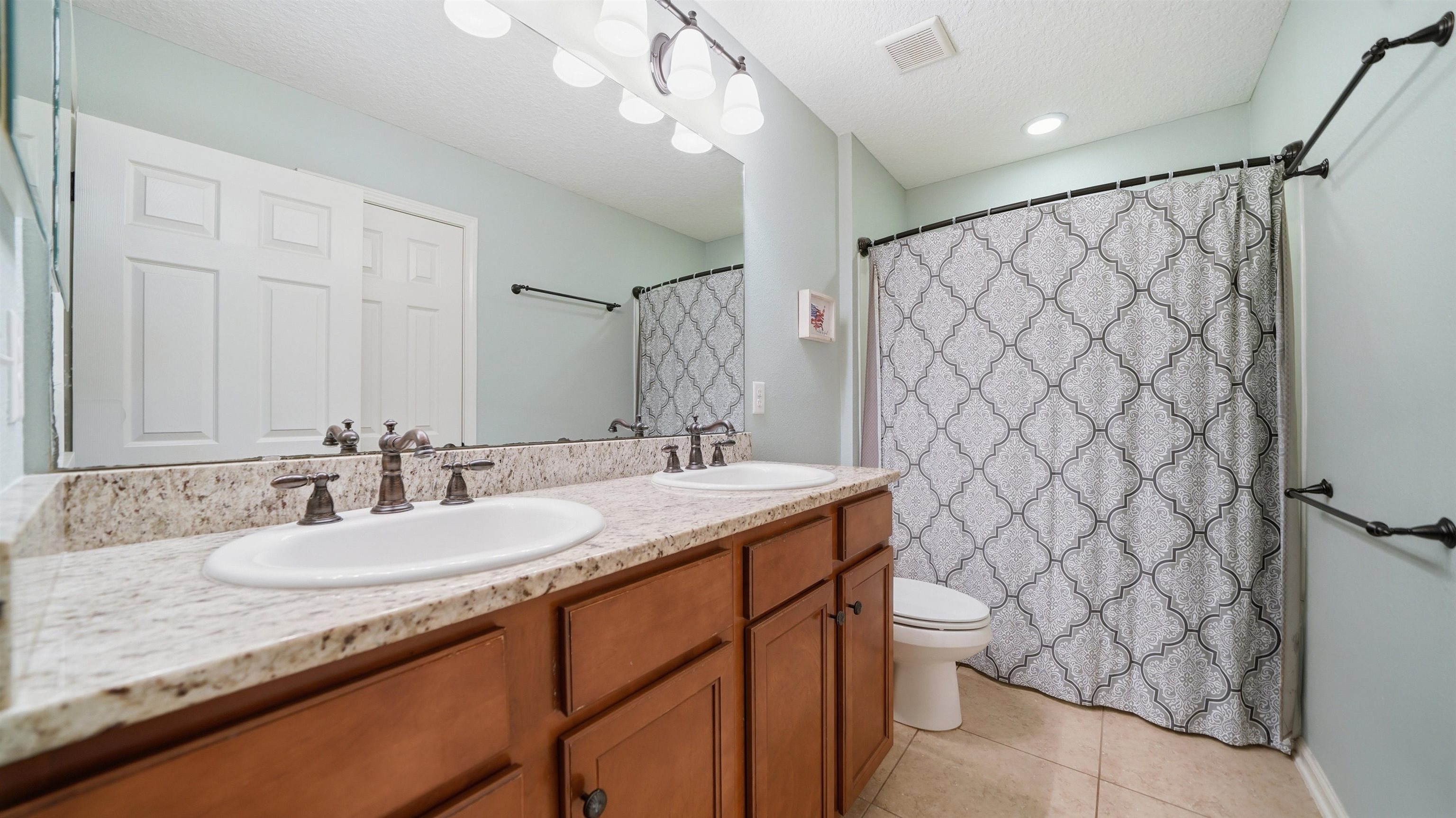 Image 35 of 58 For 104 Claremont Ct