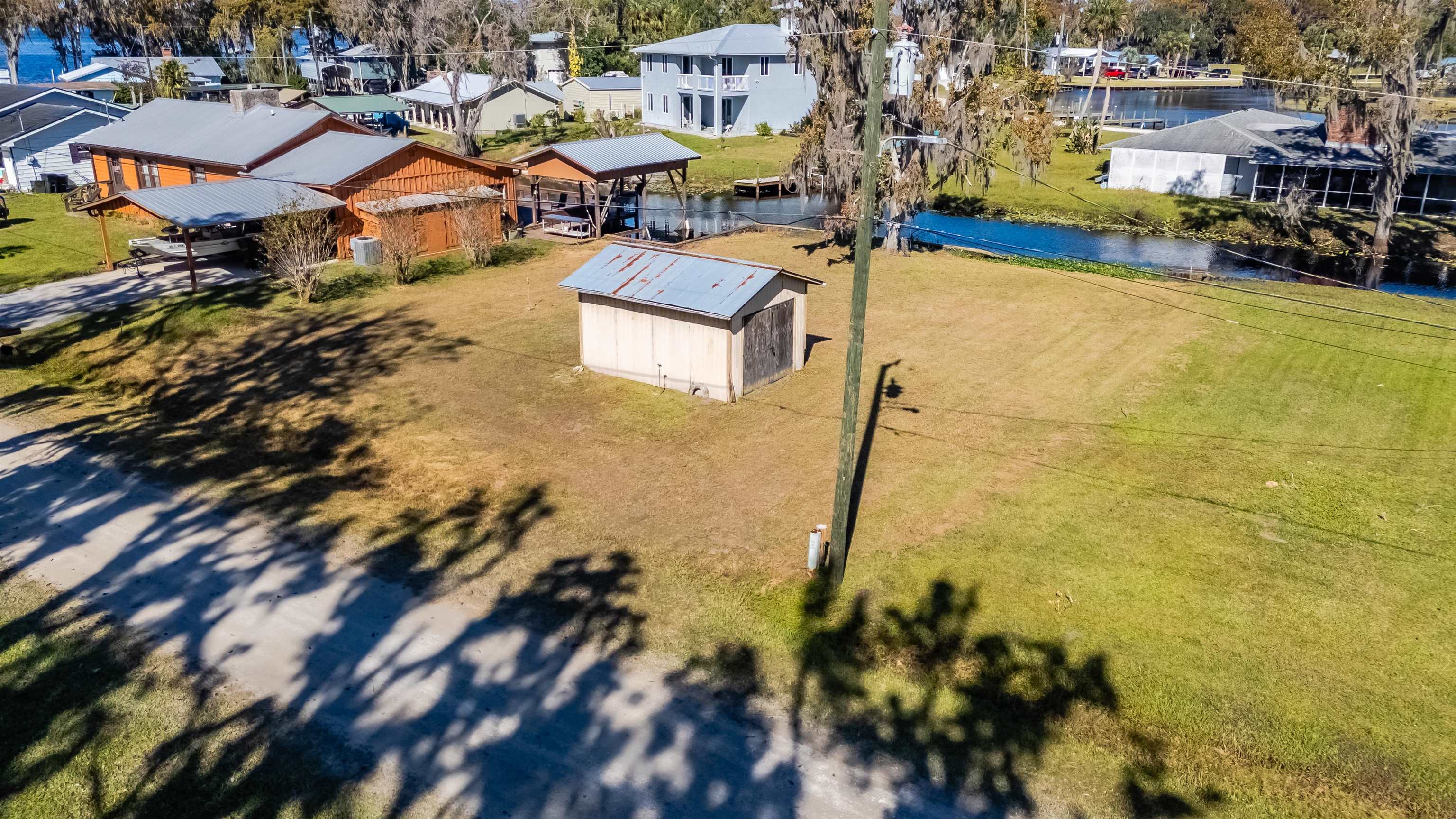 Image 11 of 17 For 142 Hicks Ave