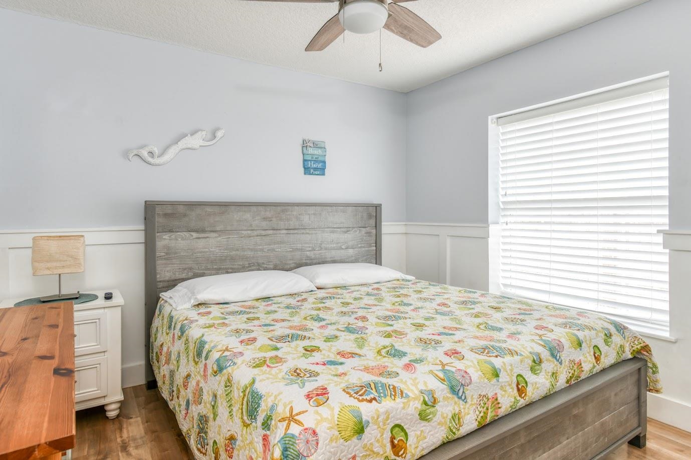 Image 38 of 39 For 5398 Soundview Ave (pool Home)