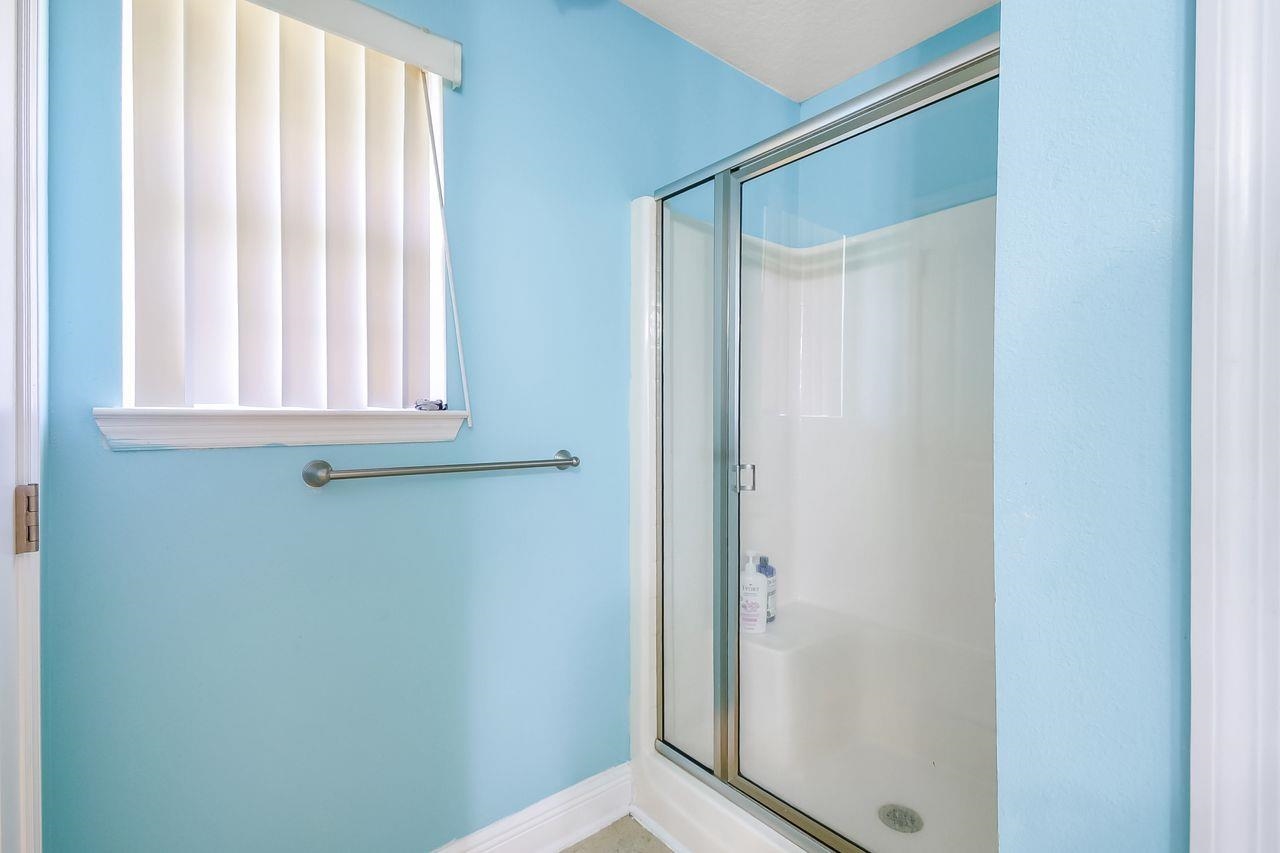 Image 18 of 22 For 46 Riddle Dr