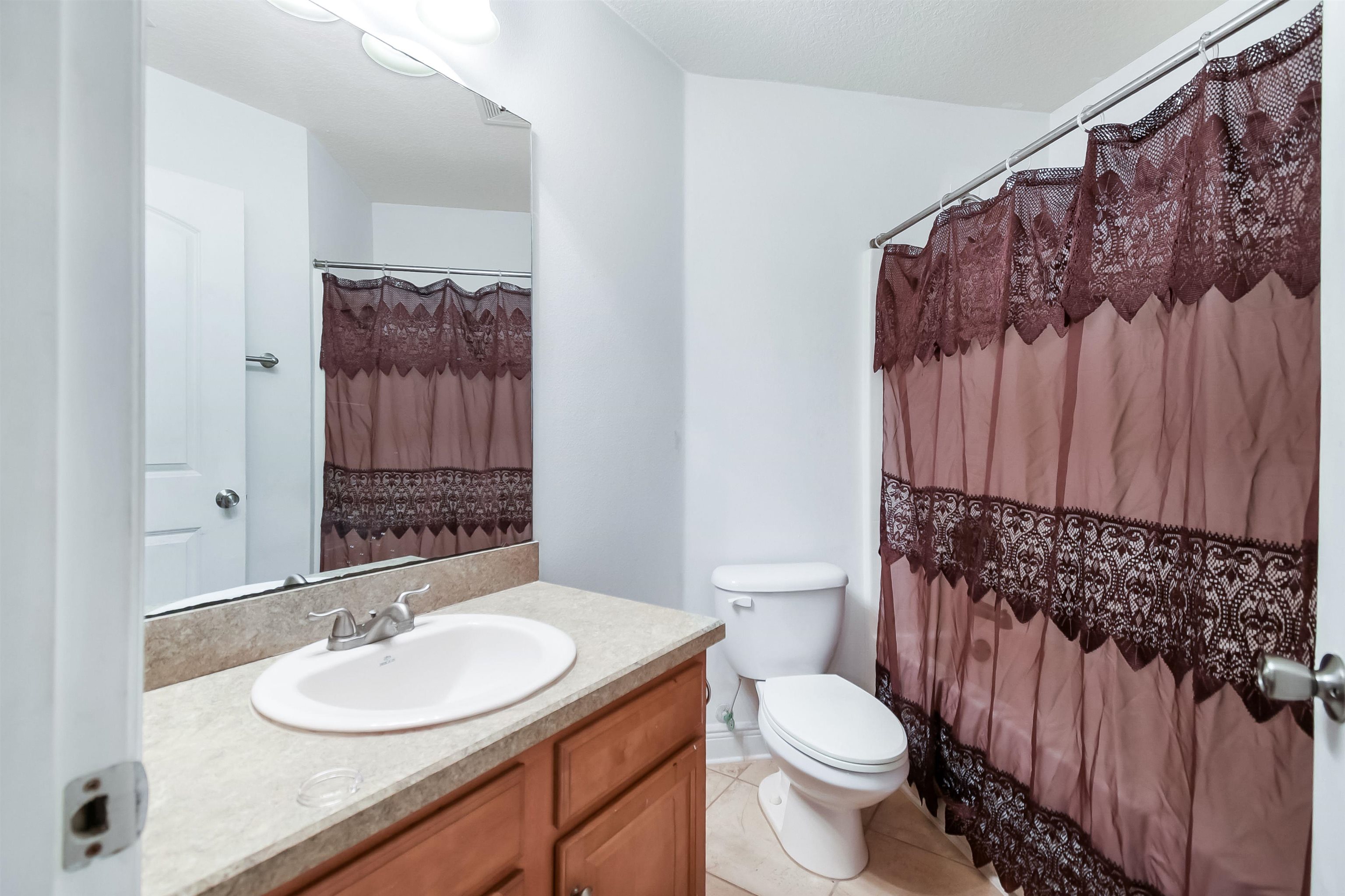 Image 20 of 22 For 46 Riddle Dr