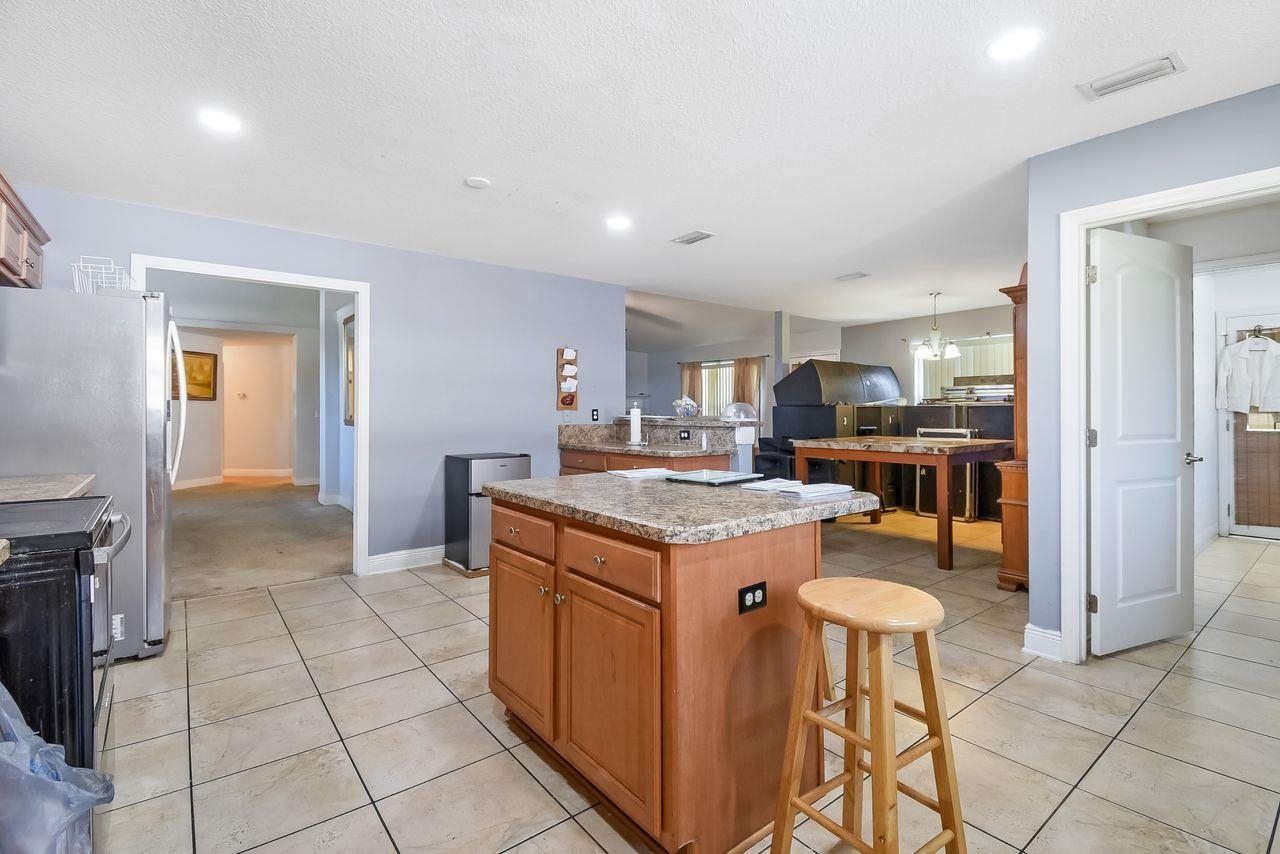 Image 8 of 22 For 46 Riddle Dr