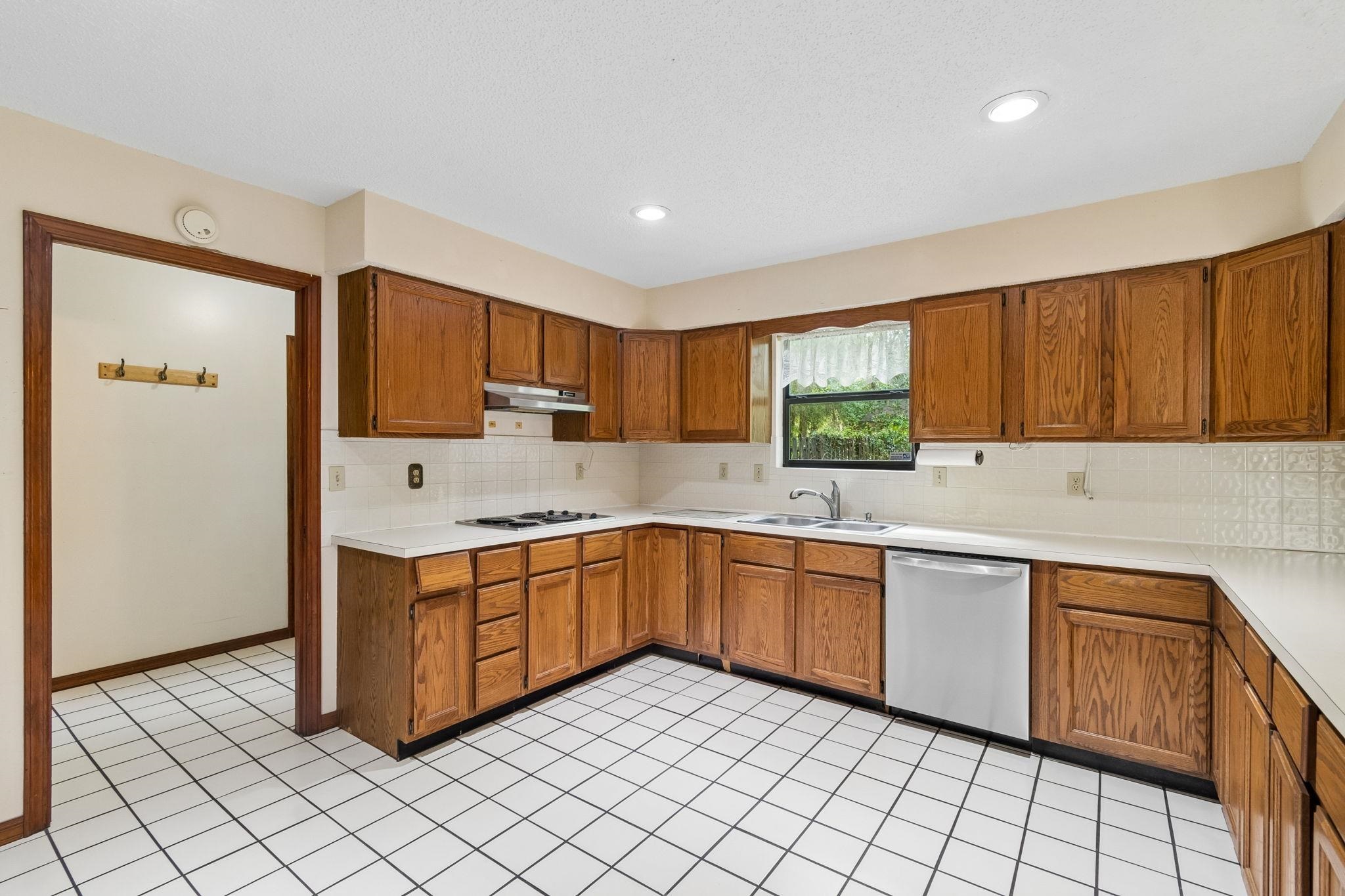 Image 9 of 82 For 4221 Wicks Branch