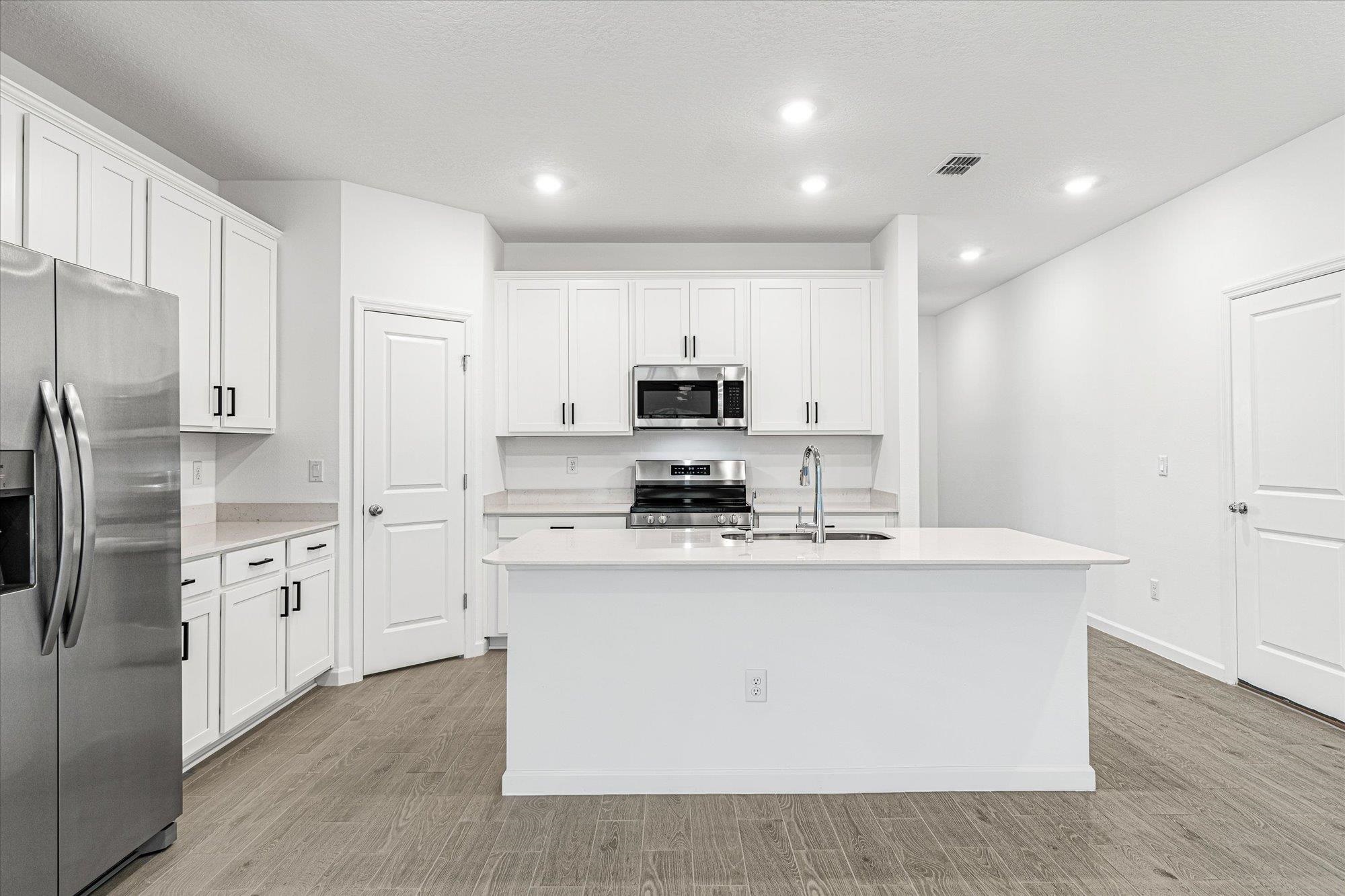 Image 10 of 67 For 89 Kingsley Park Way