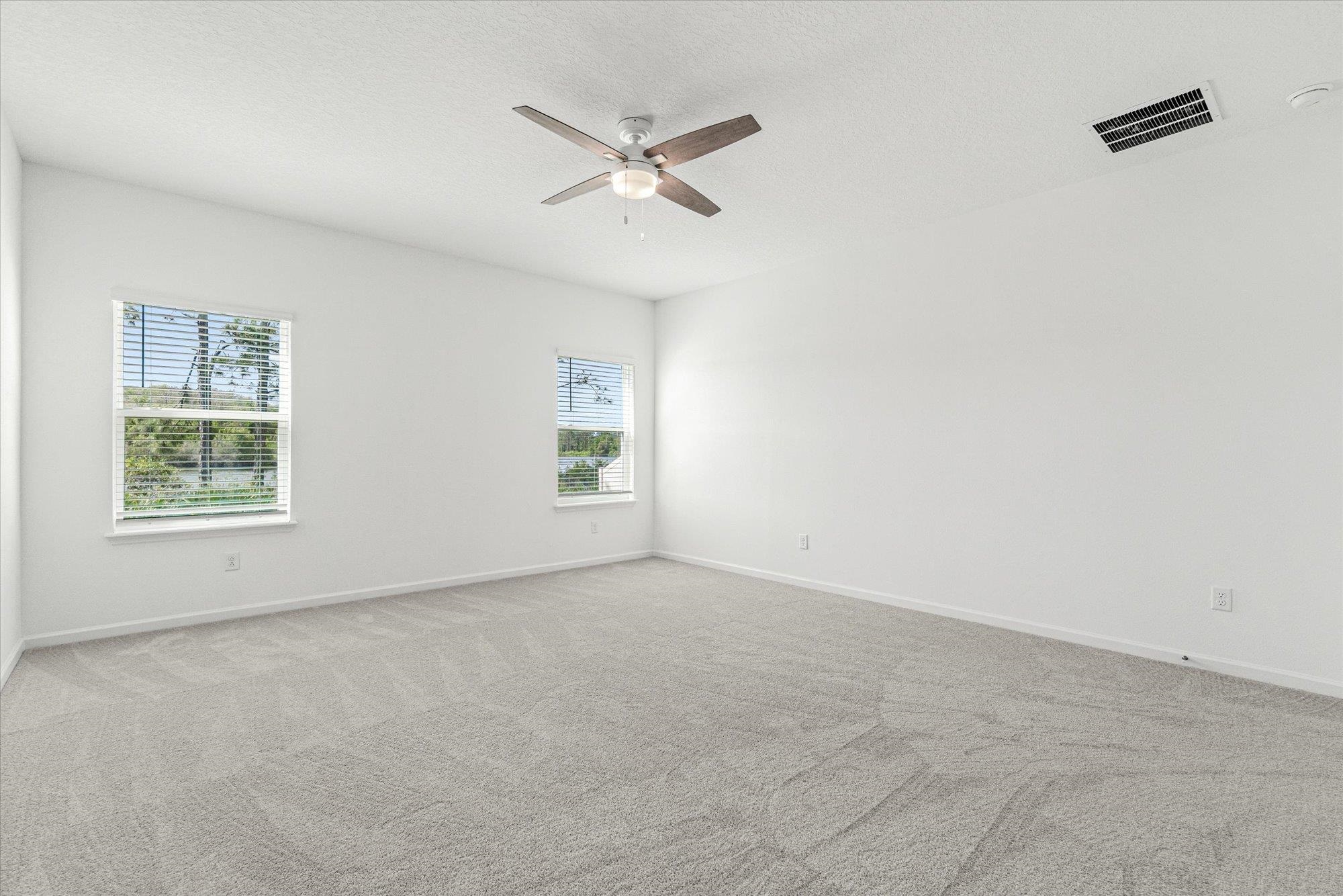 Image 17 of 67 For 89 Kingsley Park Way