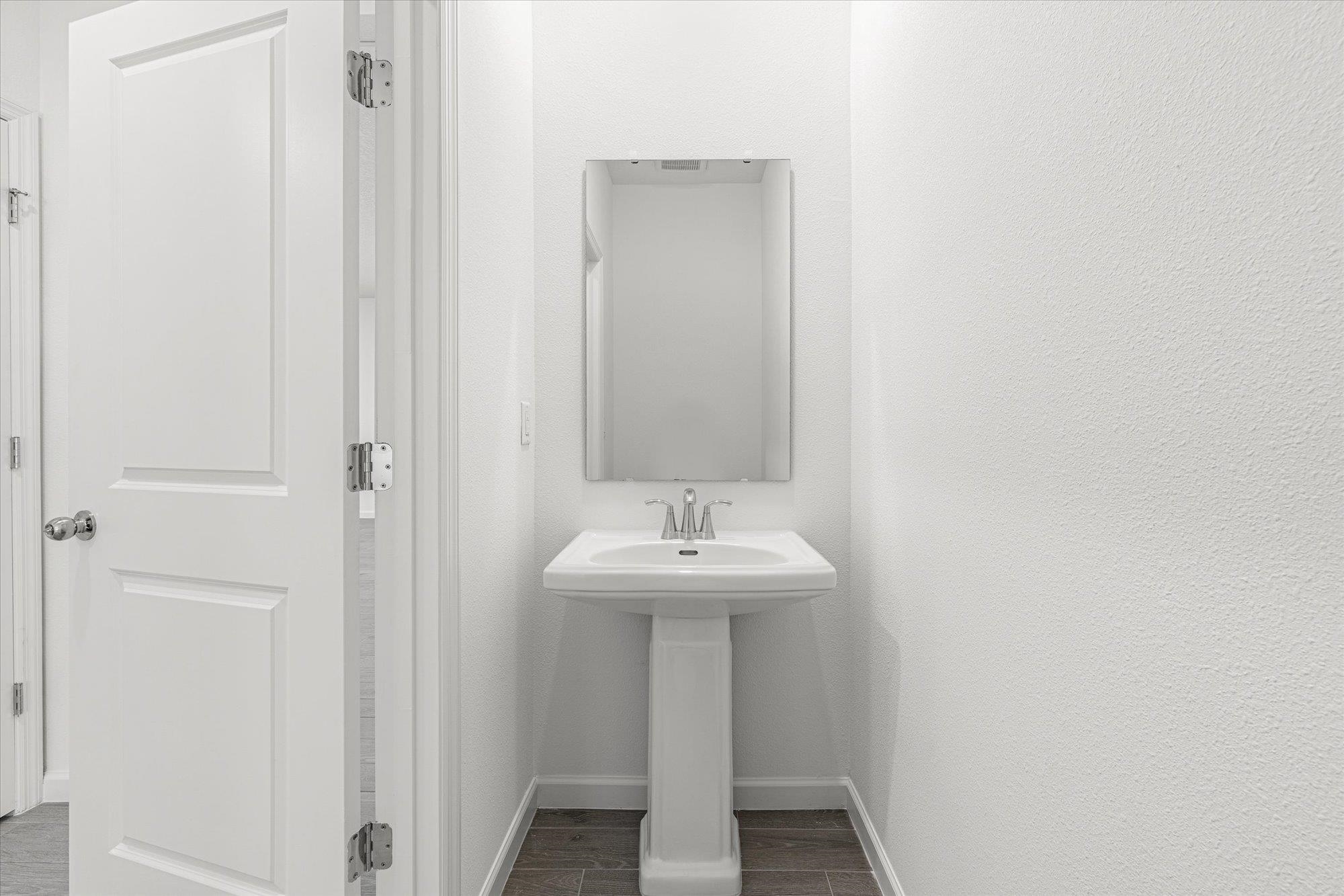 Image 23 of 67 For 89 Kingsley Park Way