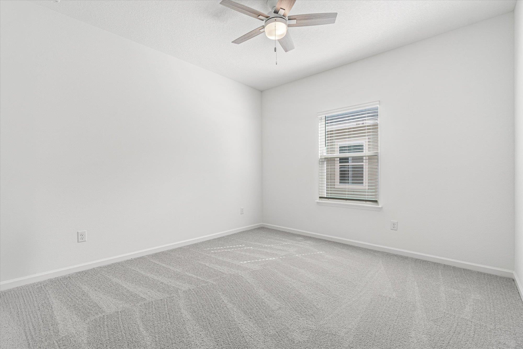 Image 30 of 67 For 89 Kingsley Park Way