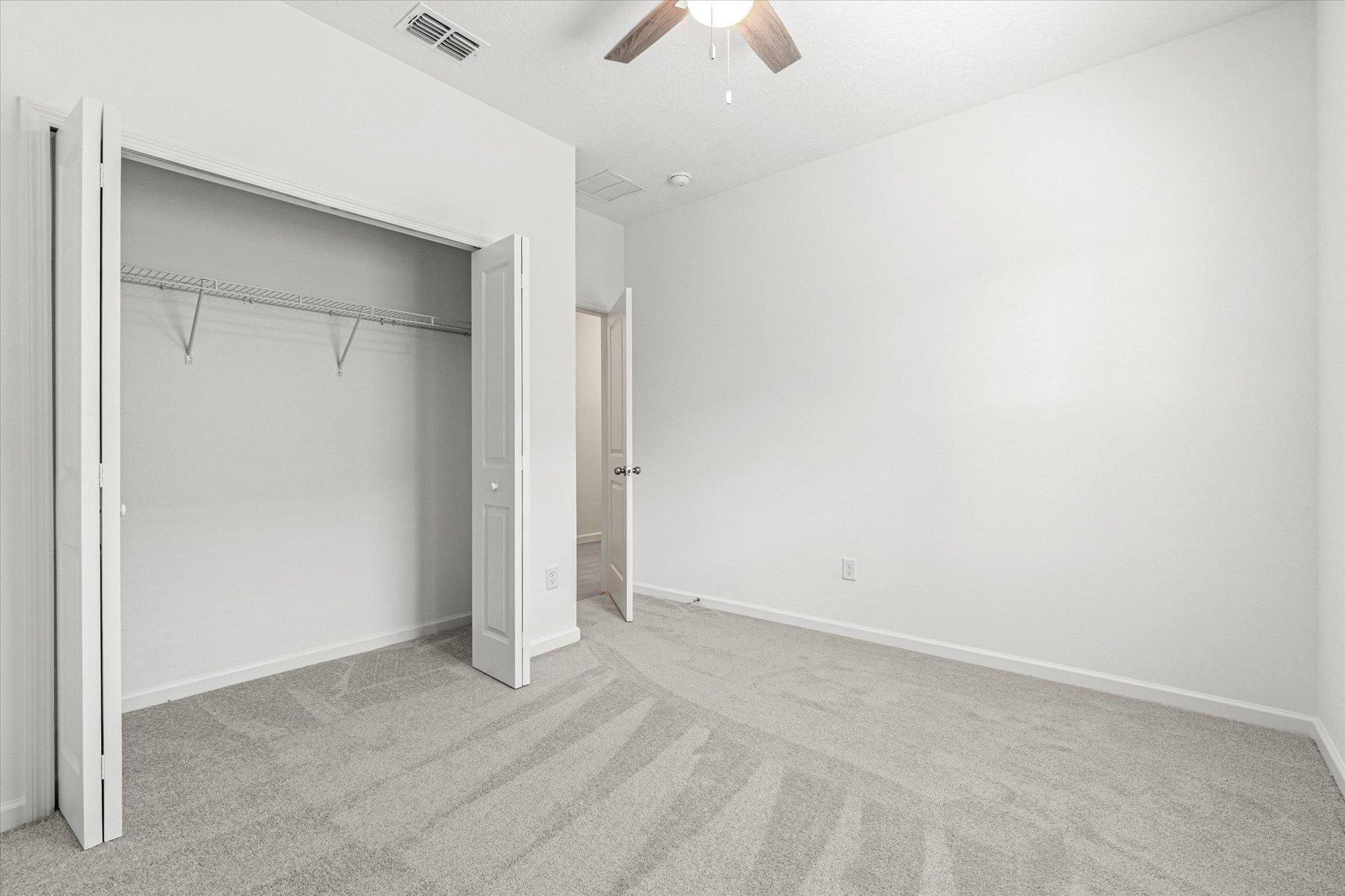 Image 33 of 67 For 89 Kingsley Park Way