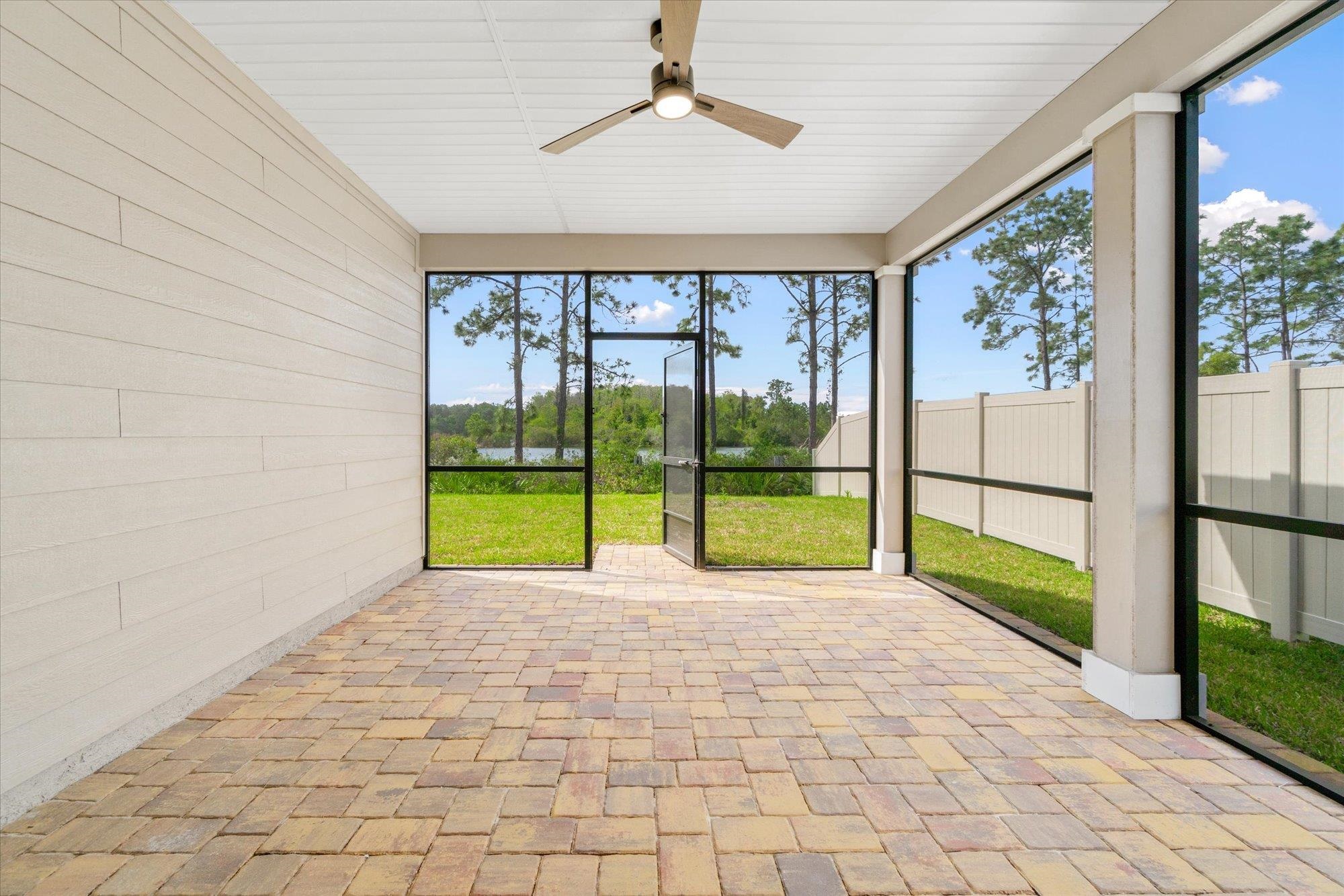 Image 37 of 67 For 89 Kingsley Park Way