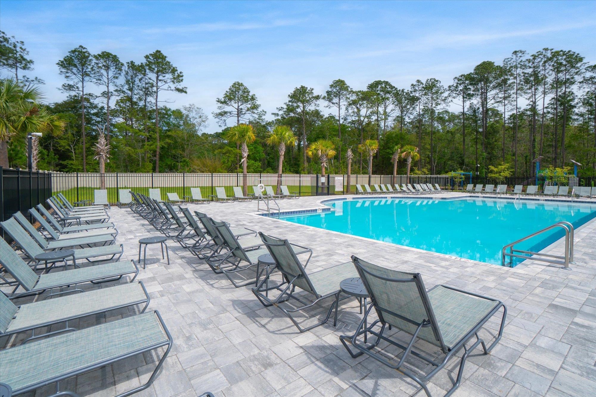 Image 65 of 67 For 89 Kingsley Park Way