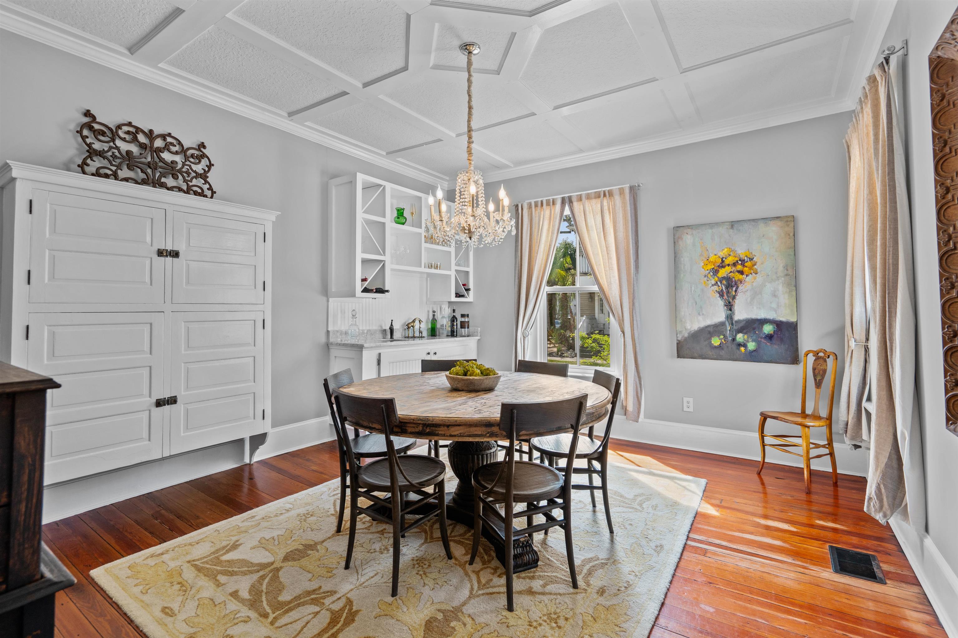 Image 15 of 52 For 26 Riberia Street