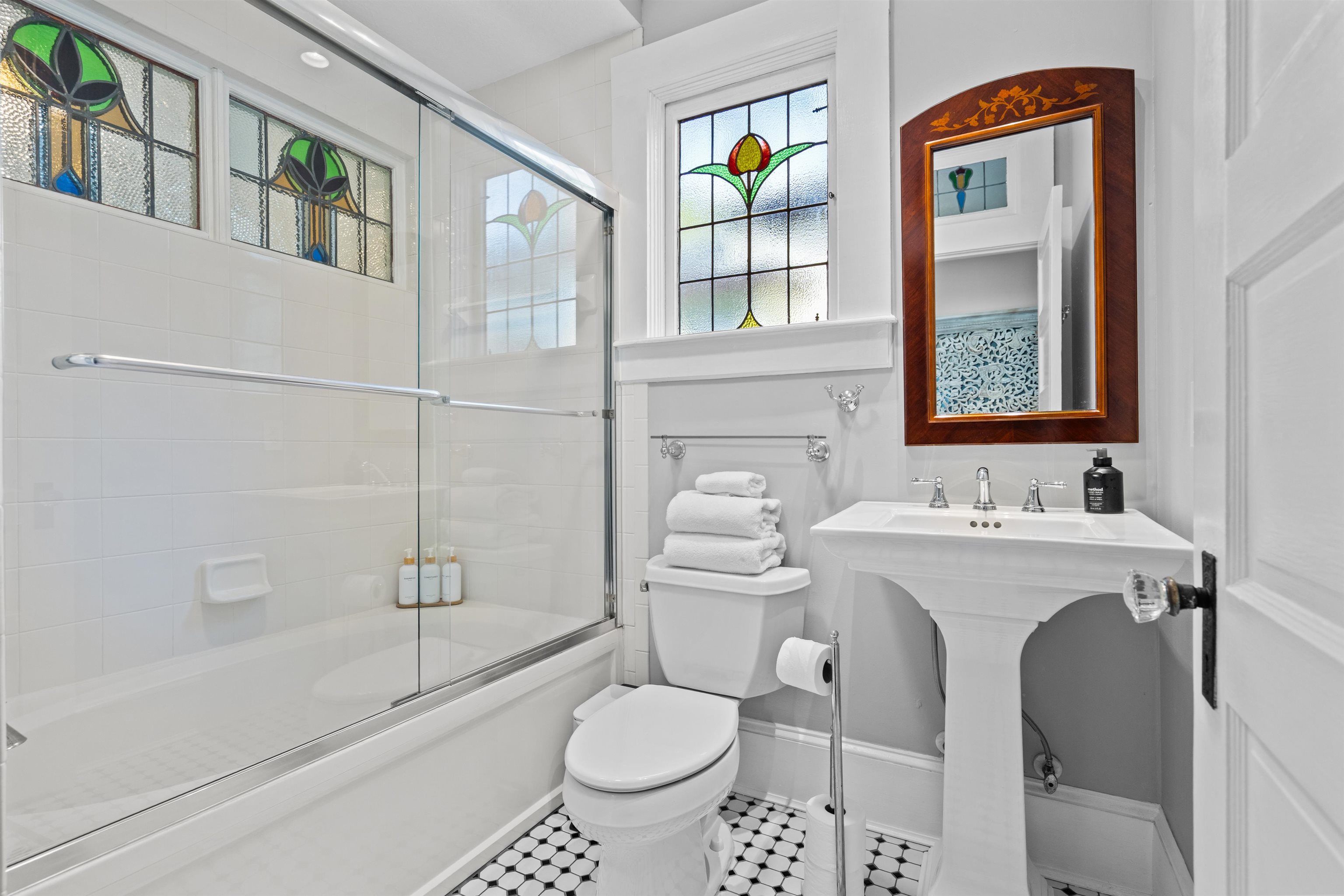 Image 21 of 52 For 26 Riberia Street