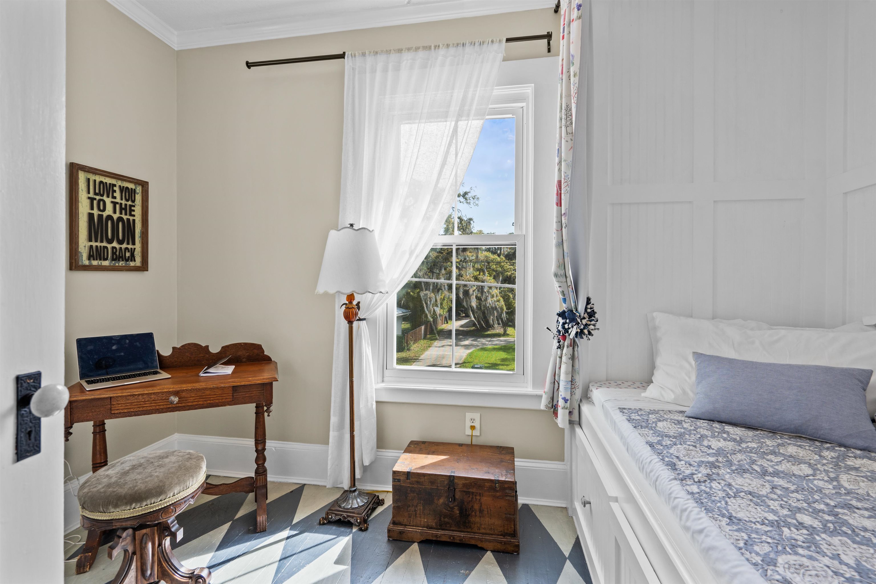 Image 33 of 52 For 26 Riberia Street