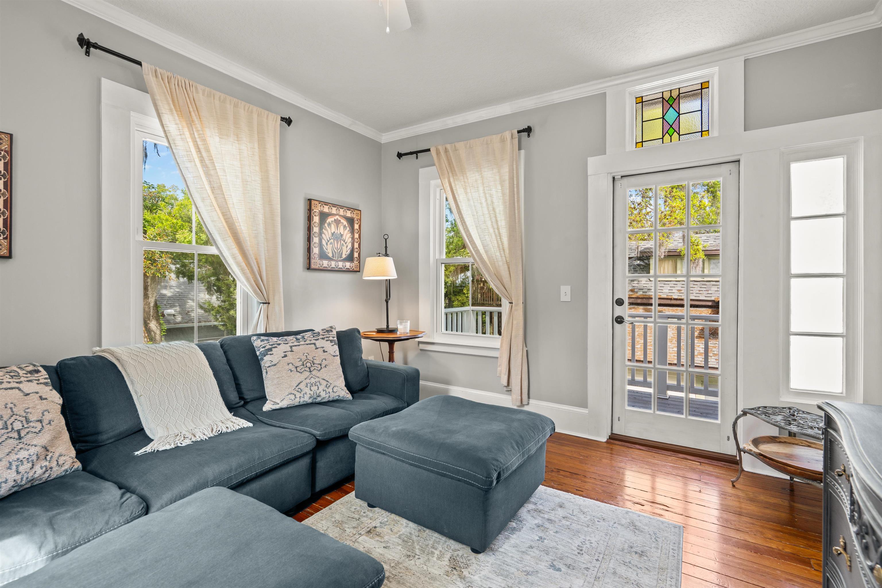 Image 34 of 52 For 26 Riberia Street