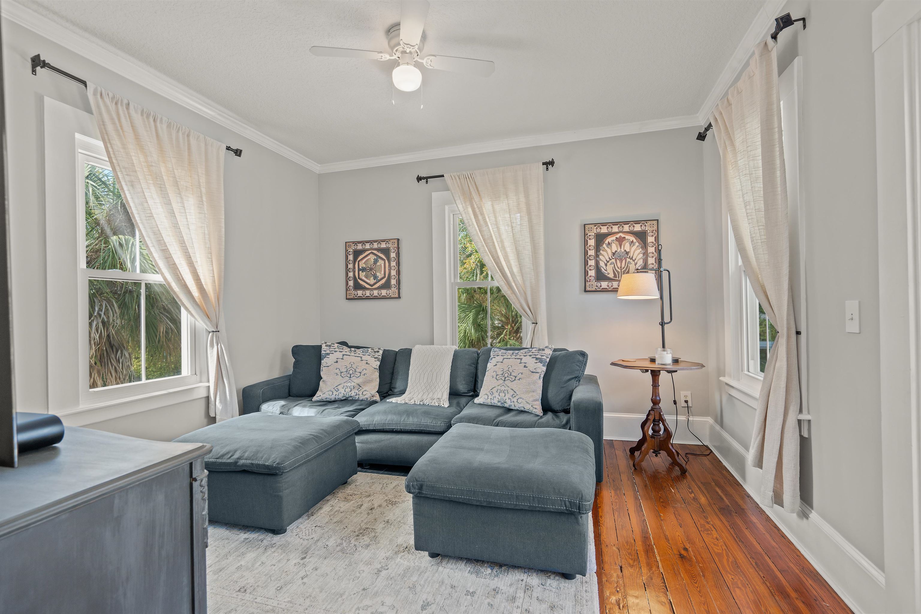 Image 36 of 52 For 26 Riberia Street