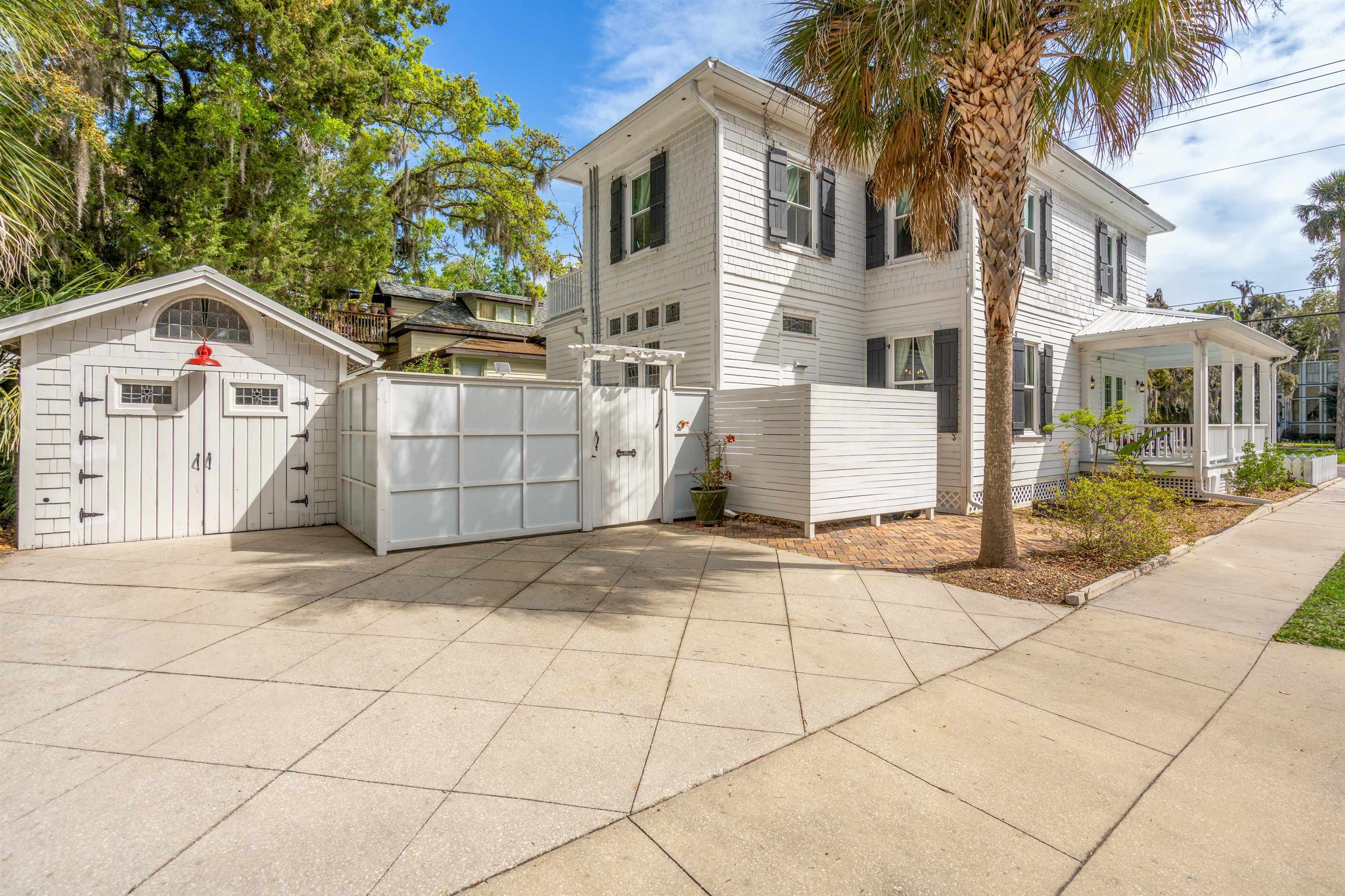 Image 39 of 52 For 26 Riberia Street