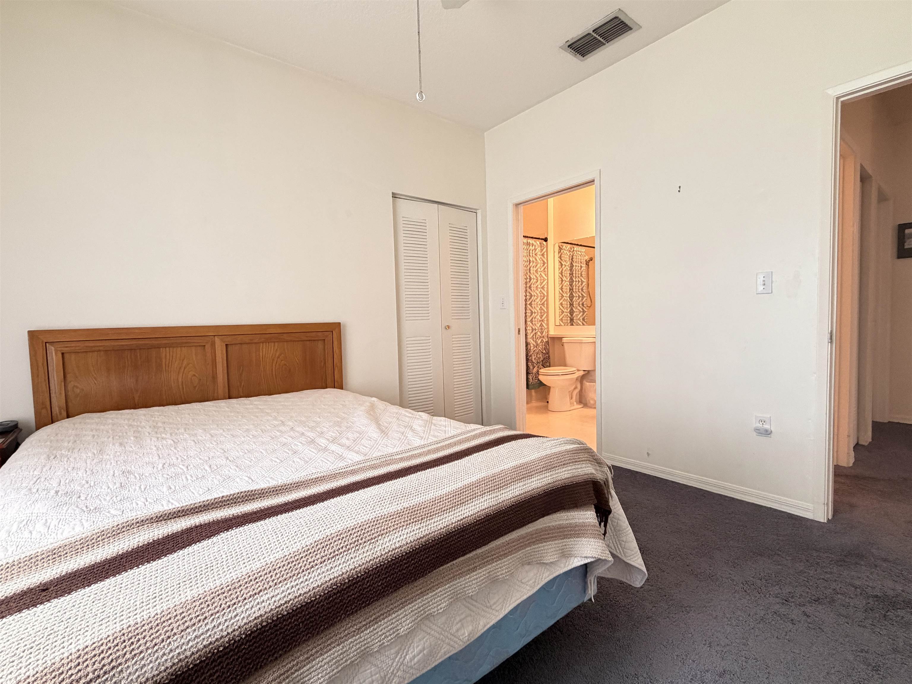 Image 18 of 27 For 615 Fairway Dr  101