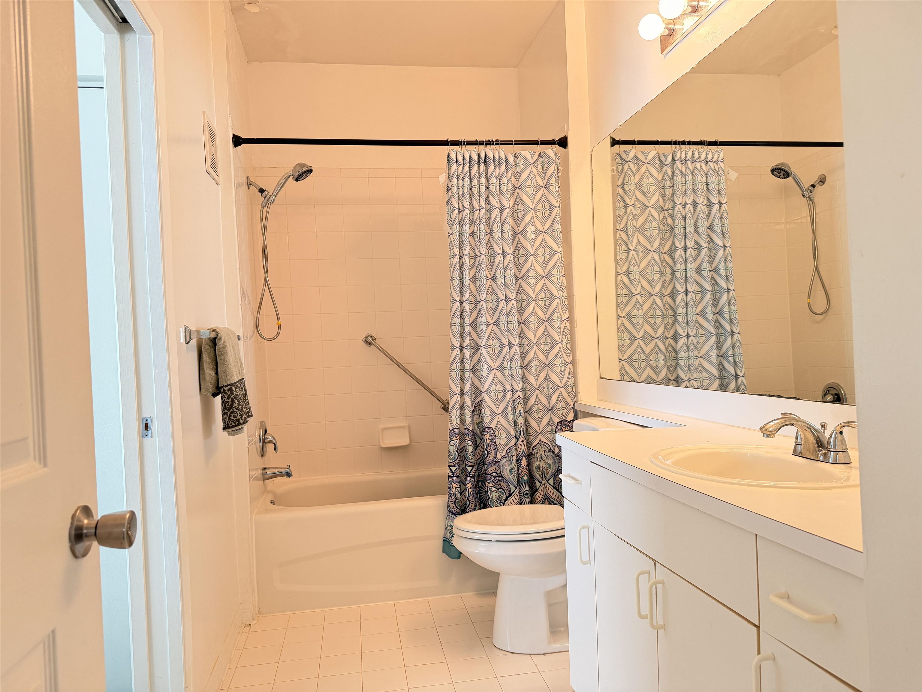 Image 20 of 27 For 615 Fairway Dr  101