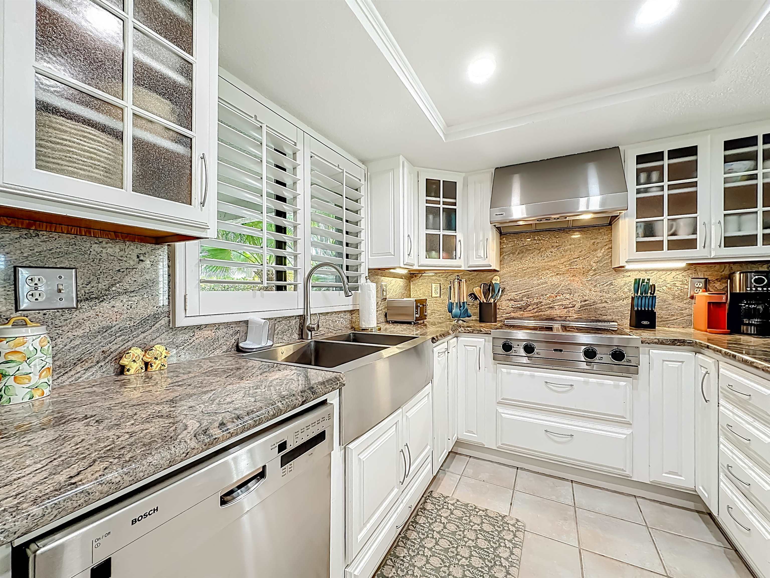 Image 16 of 60 For 51 Village Del Lago Cir