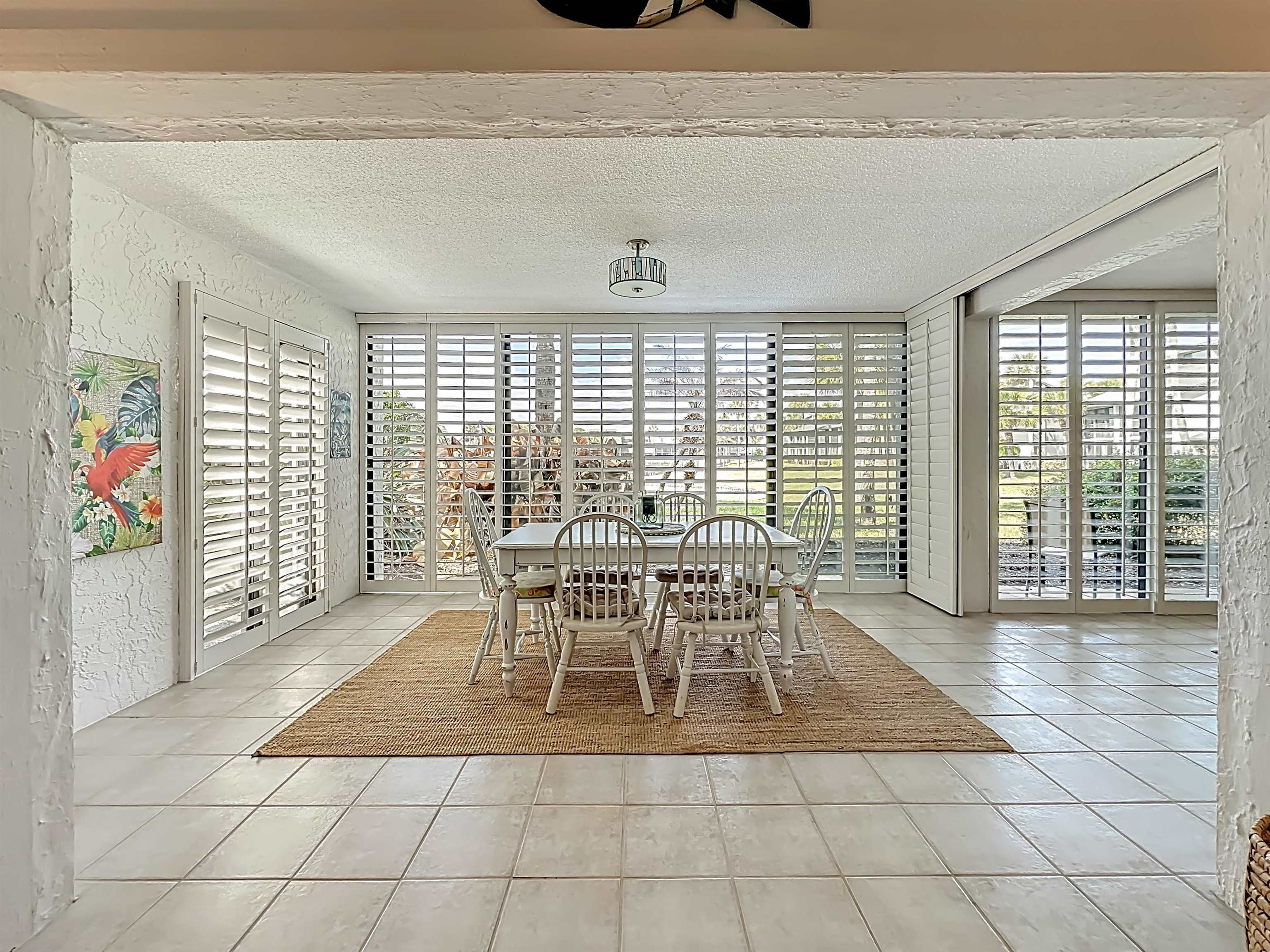 Image 27 of 60 For 51 Village Del Lago Cir