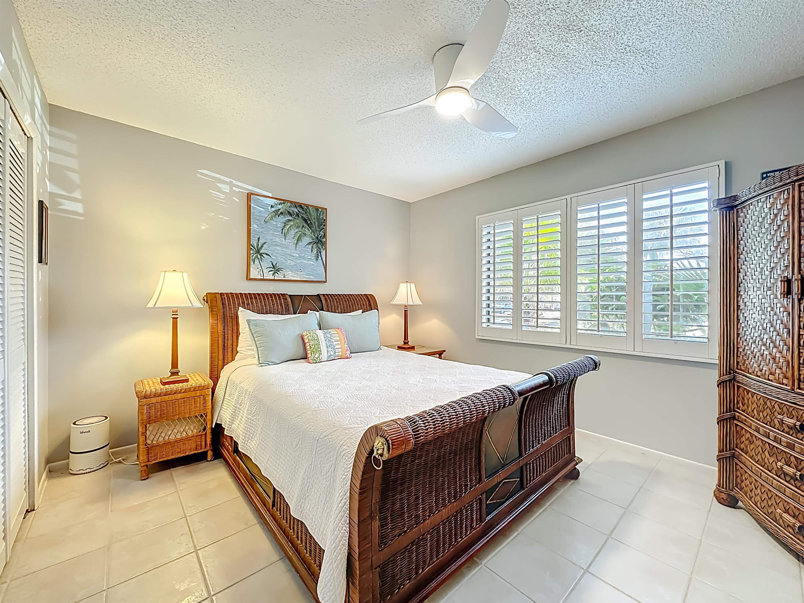 Image 34 of 60 For 51 Village Del Lago Cir