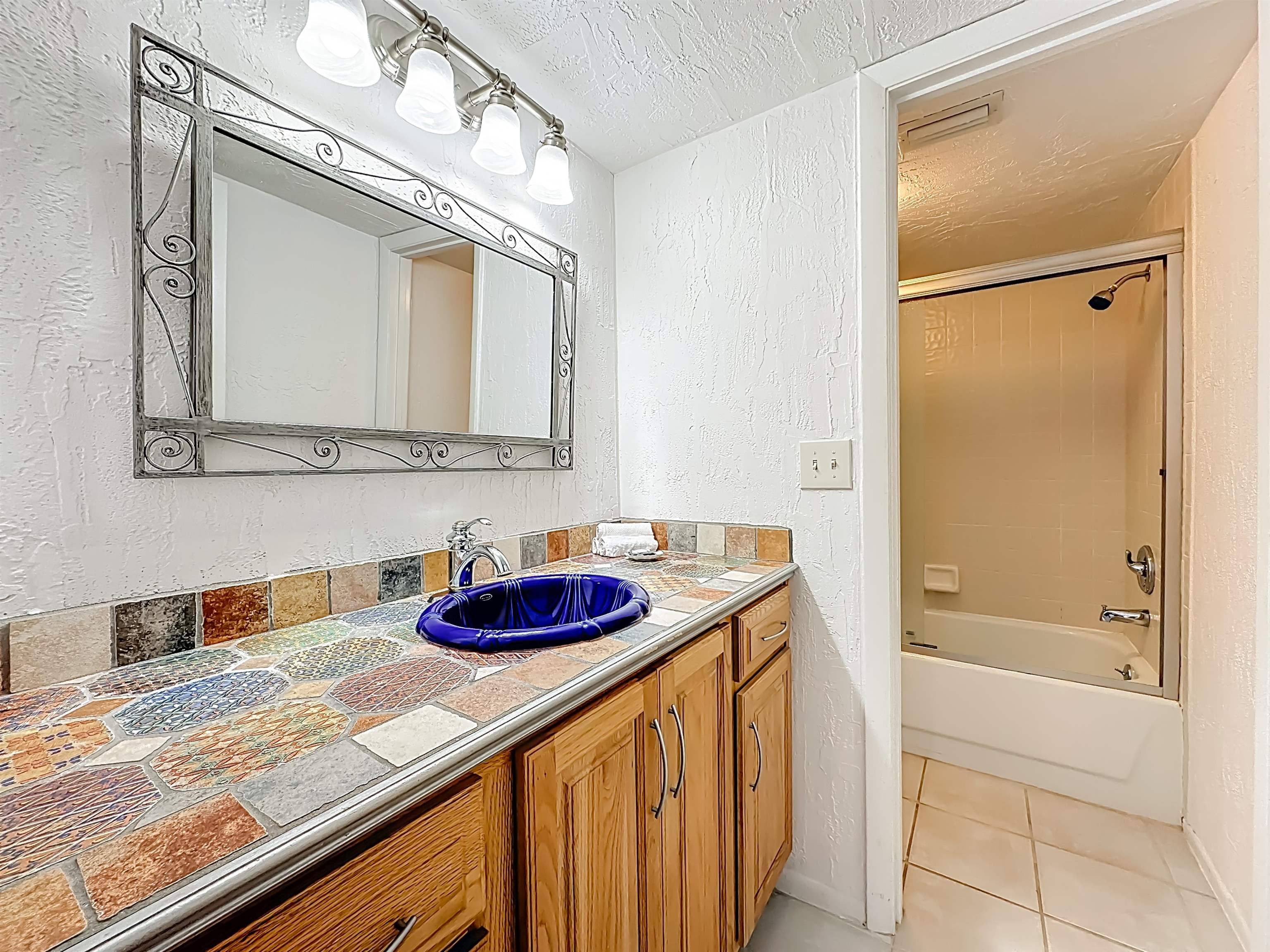 Image 36 of 60 For 51 Village Del Lago Cir