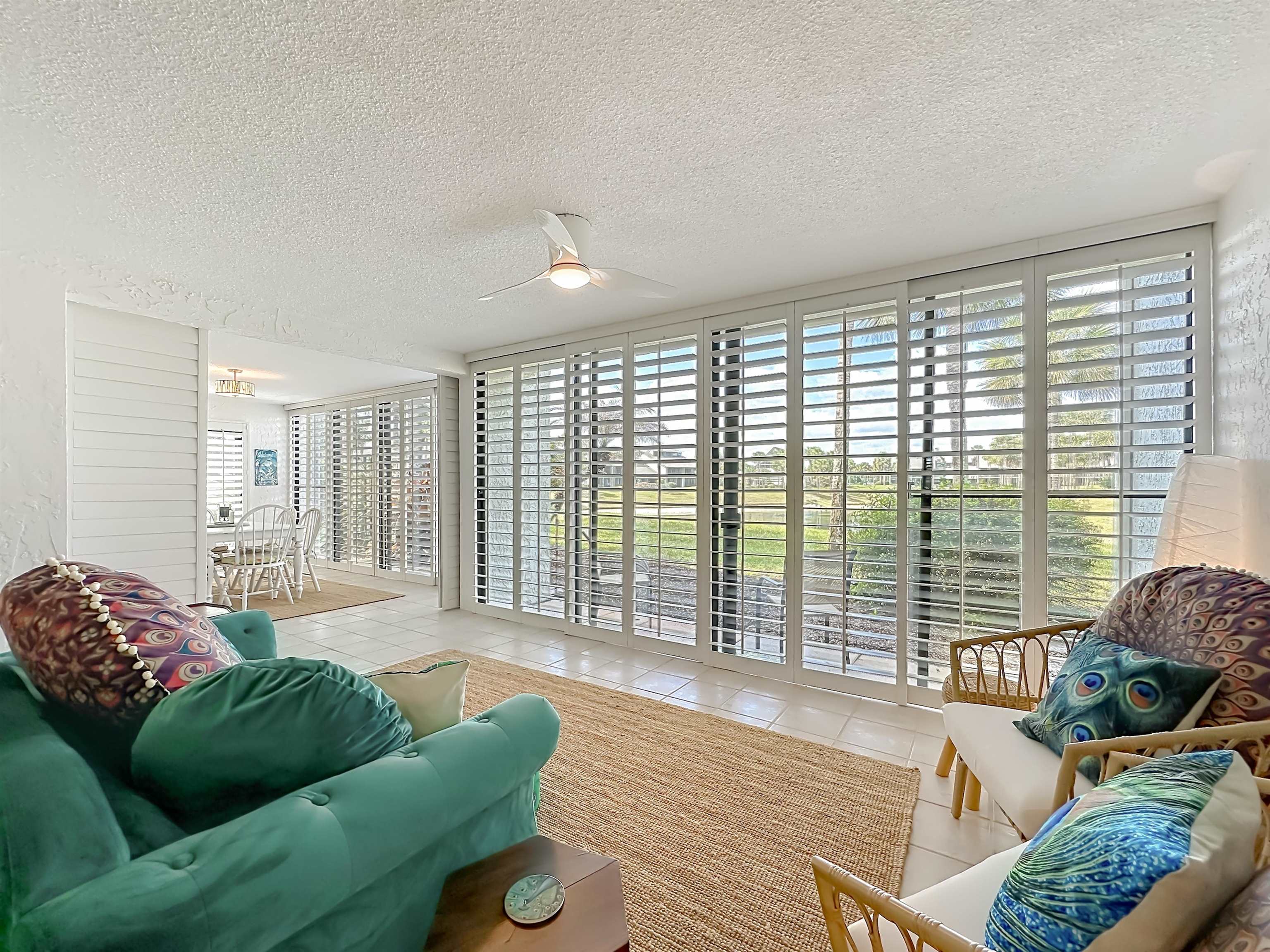 Image 46 of 60 For 51 Village Del Lago Cir