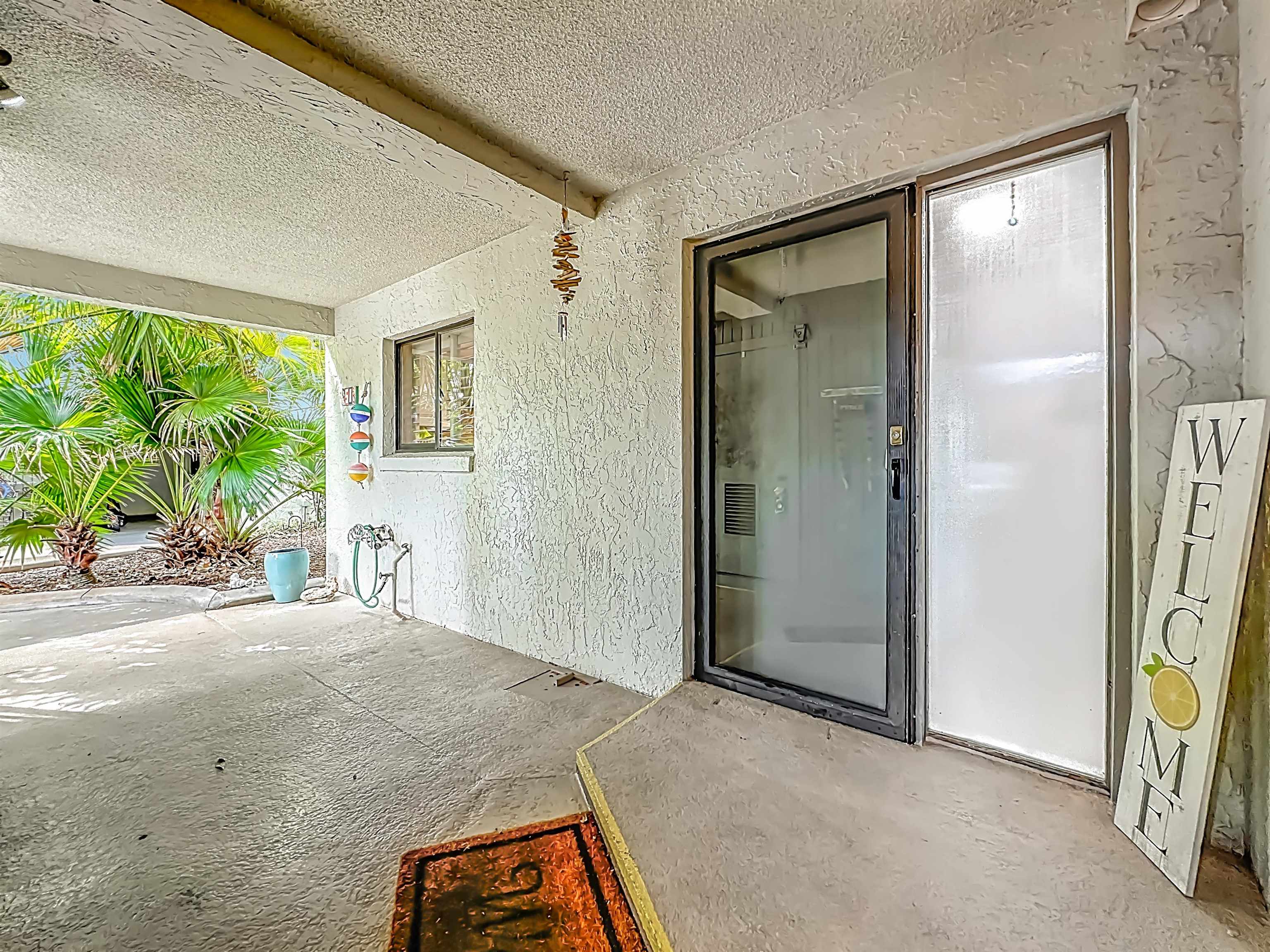 Image 9 of 60 For 51 Village Del Lago Cir