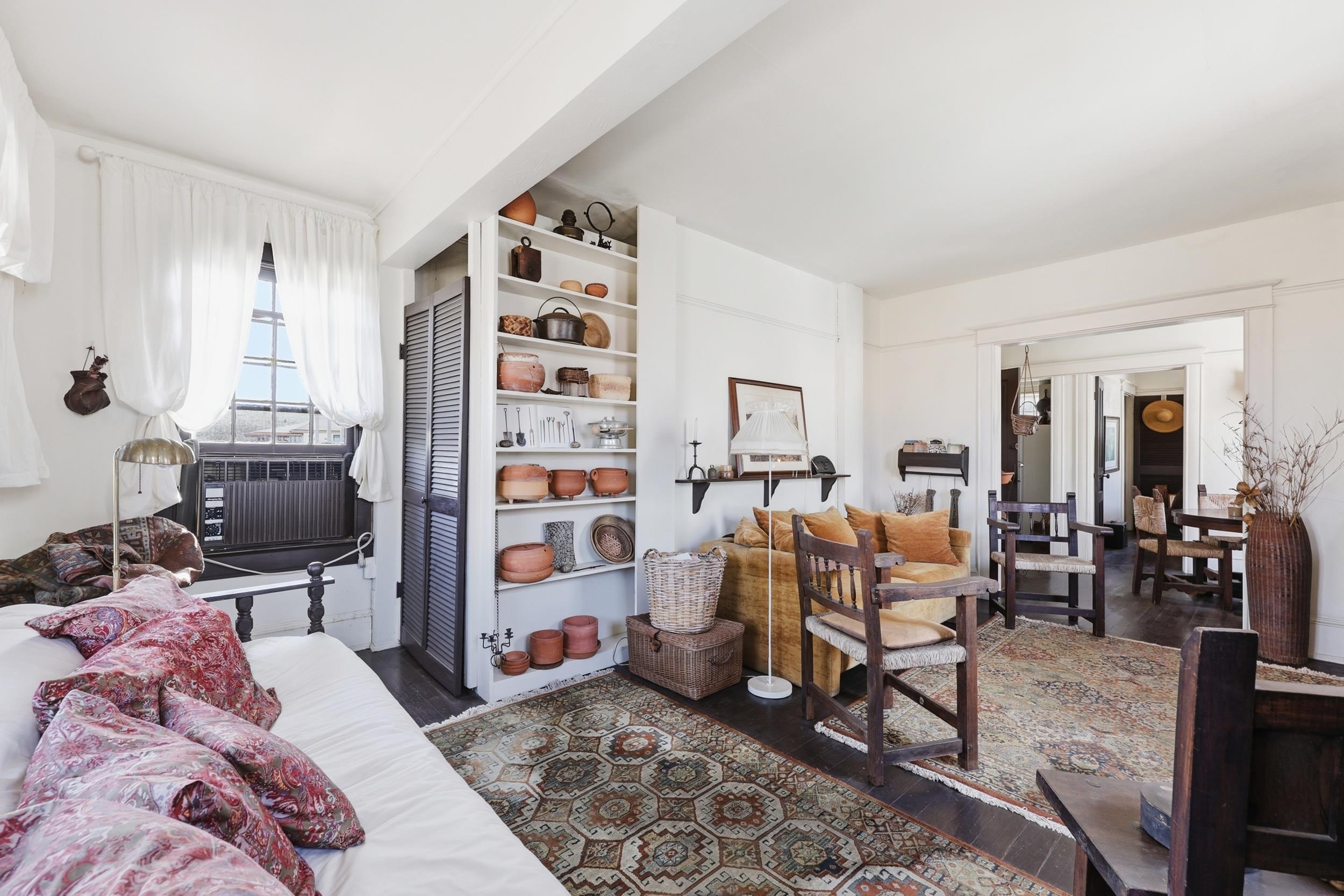 Image 16 of 100 For 50 Charlotte St