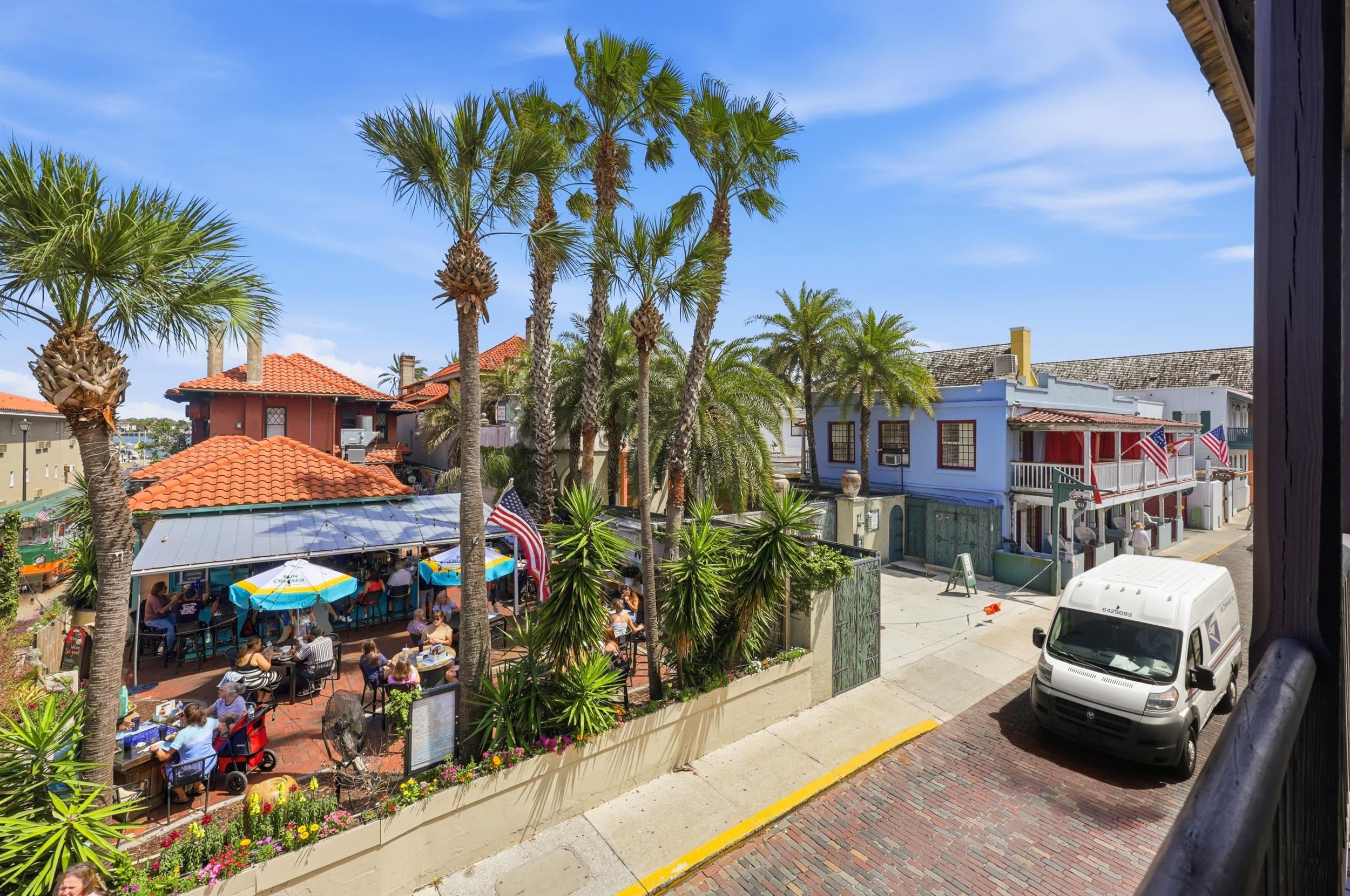 Image 25 of 100 For 50 Charlotte St