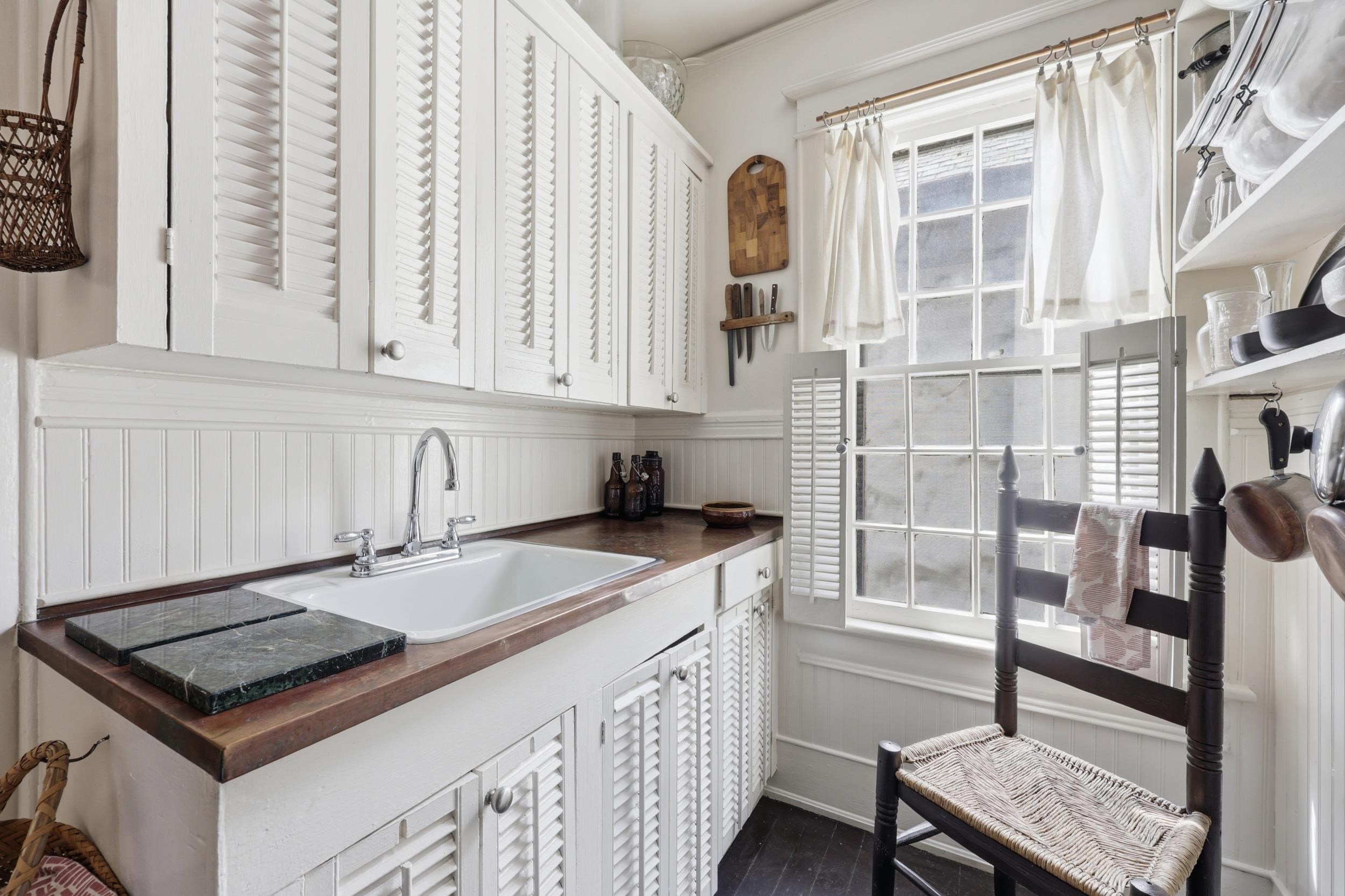 Image 40 of 100 For 50 Charlotte St