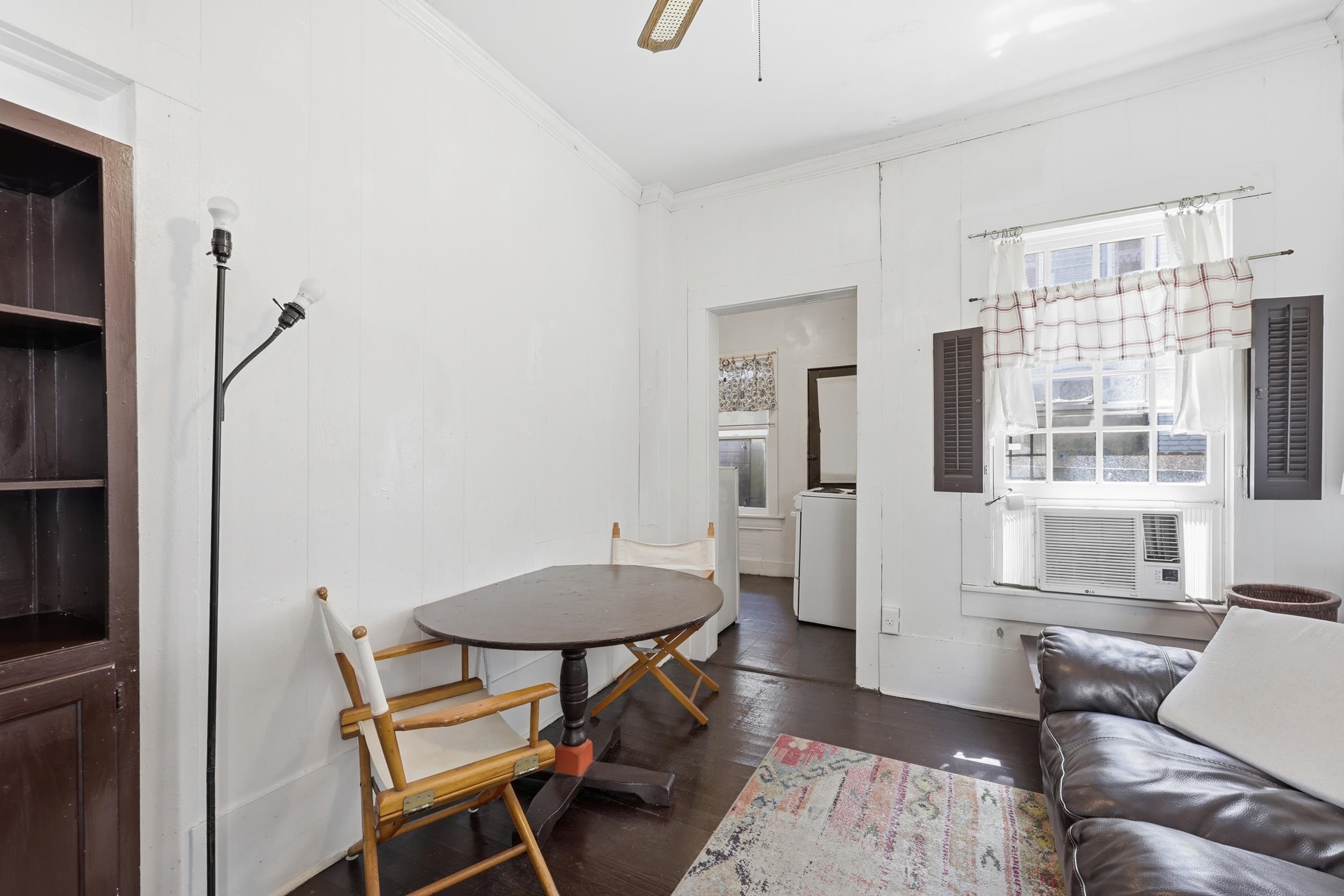 Image 61 of 100 For 50 Charlotte St