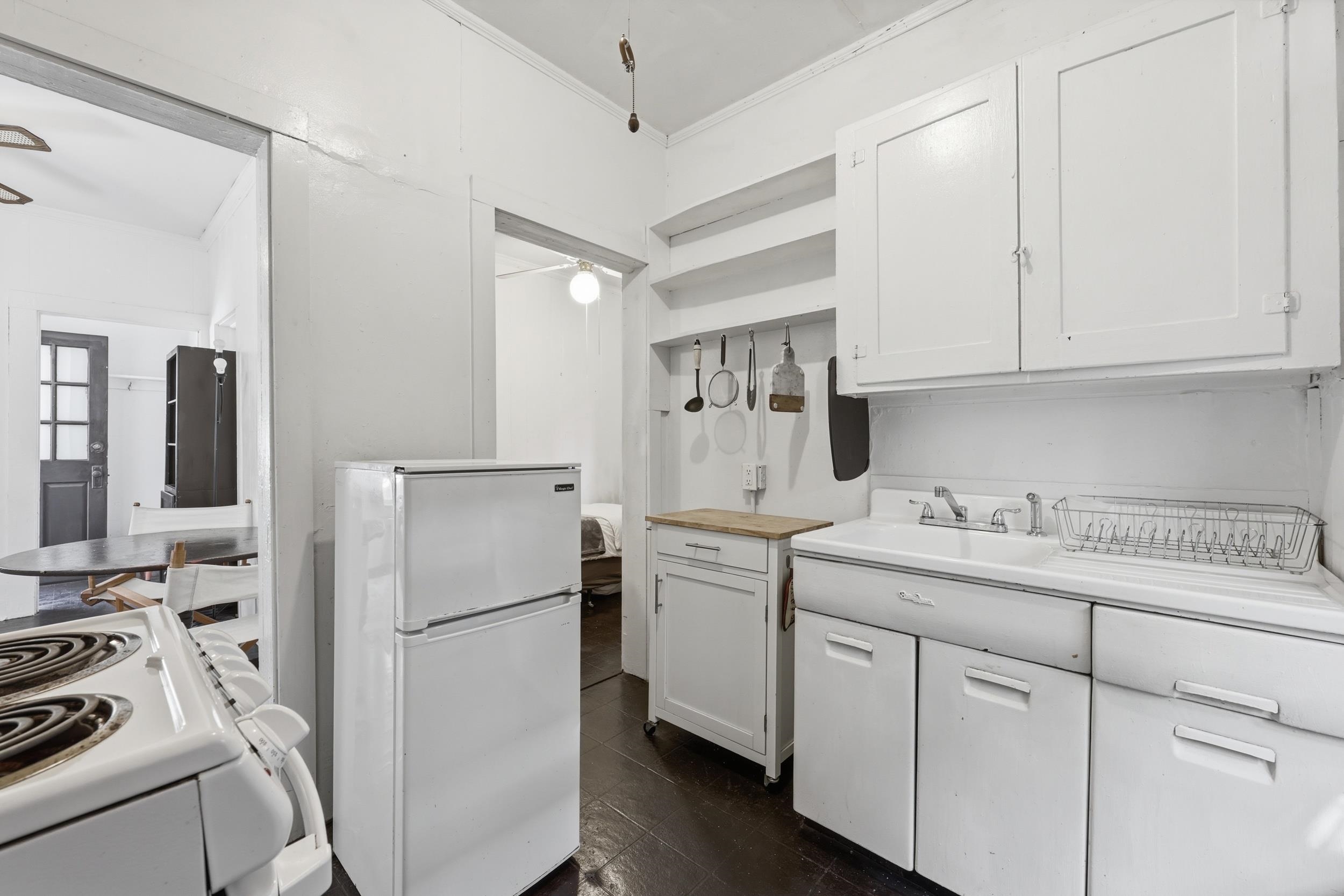 Image 62 of 100 For 50 Charlotte St