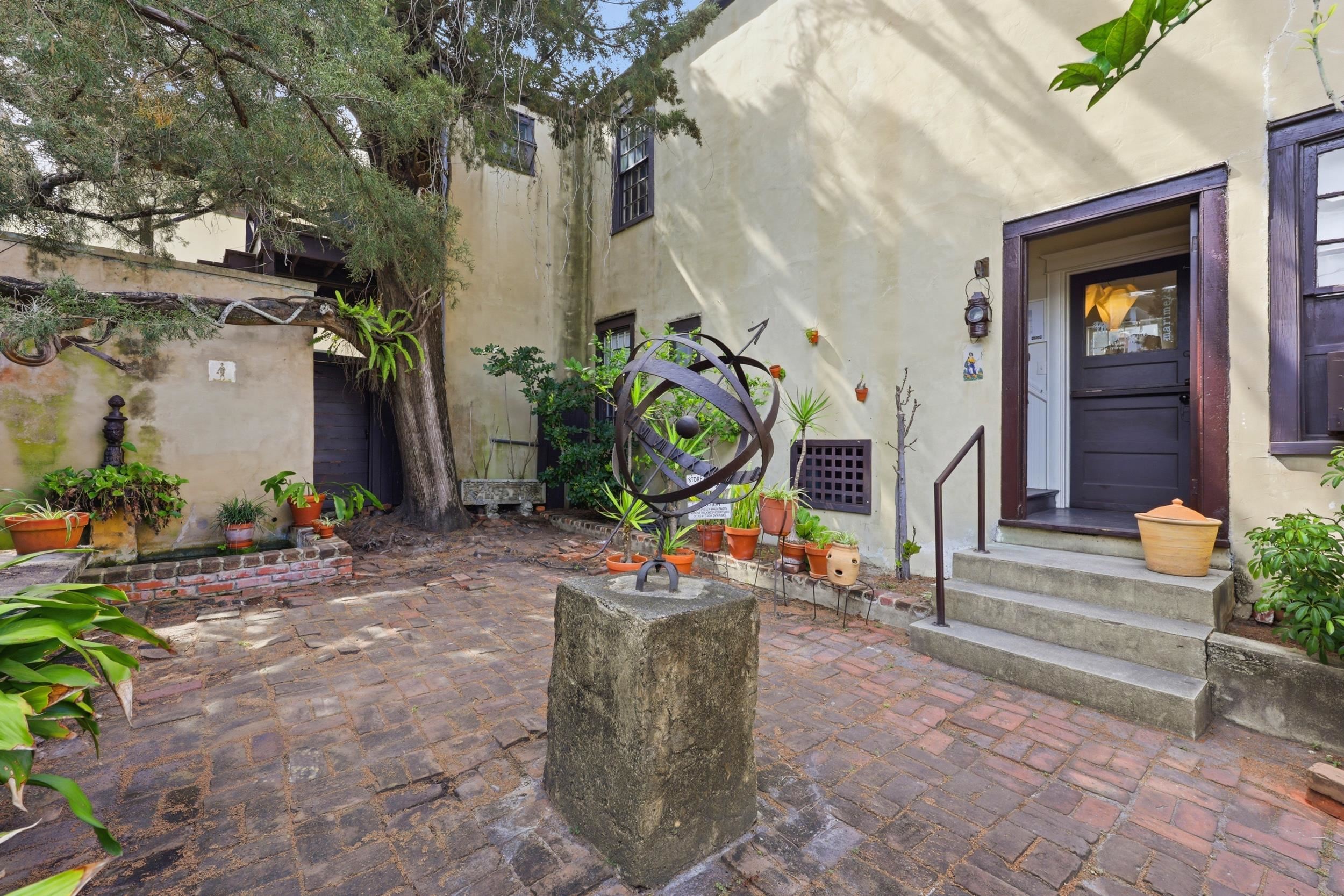 Image 70 of 100 For 50 Charlotte St