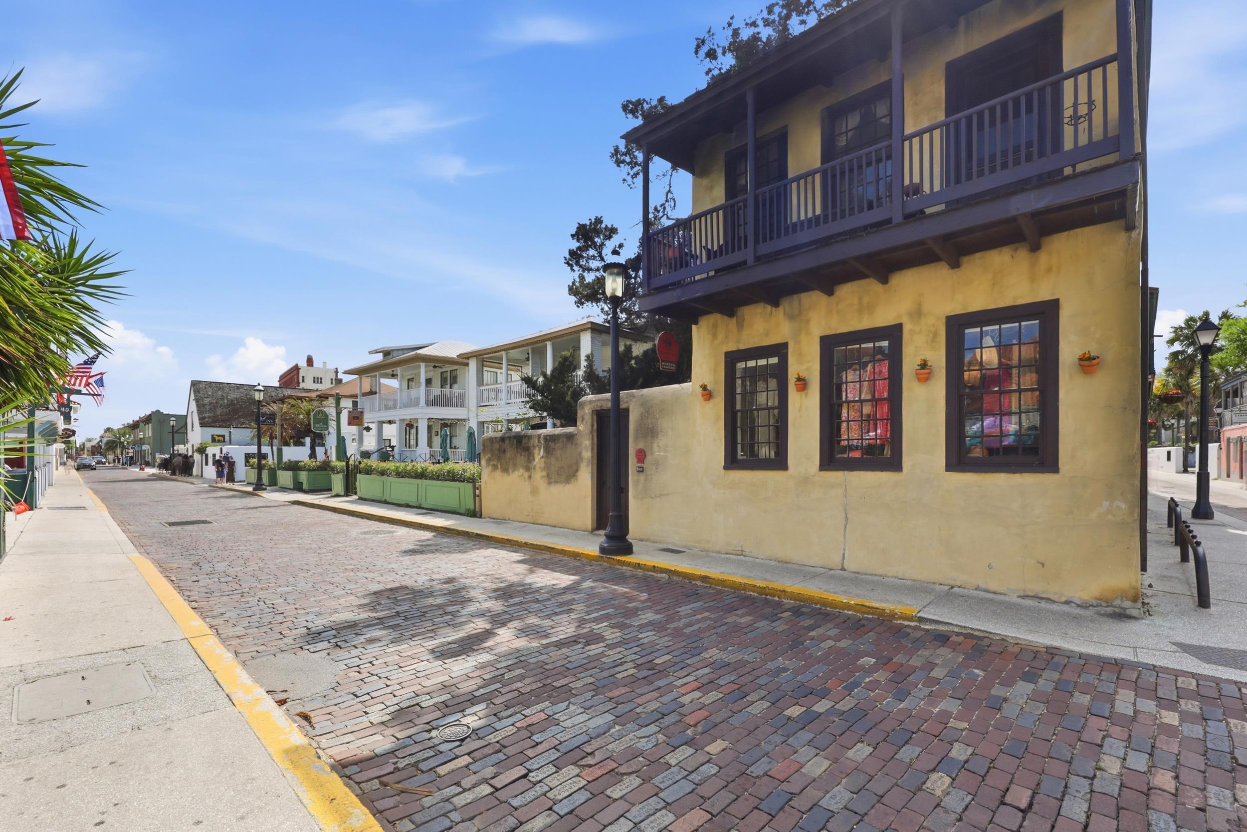 Image 76 of 100 For 50 Charlotte St