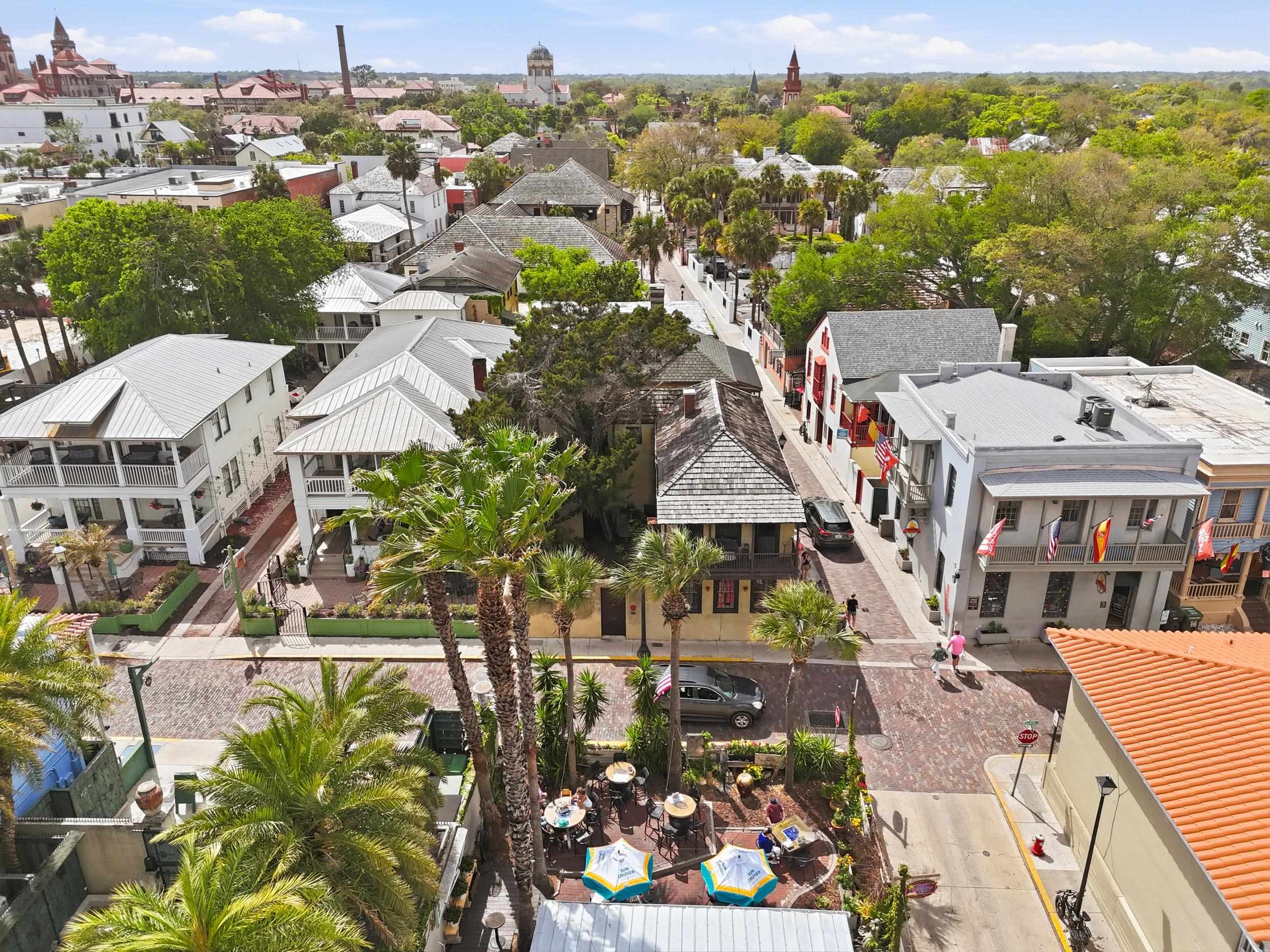 Image 84 of 100 For 50 Charlotte St