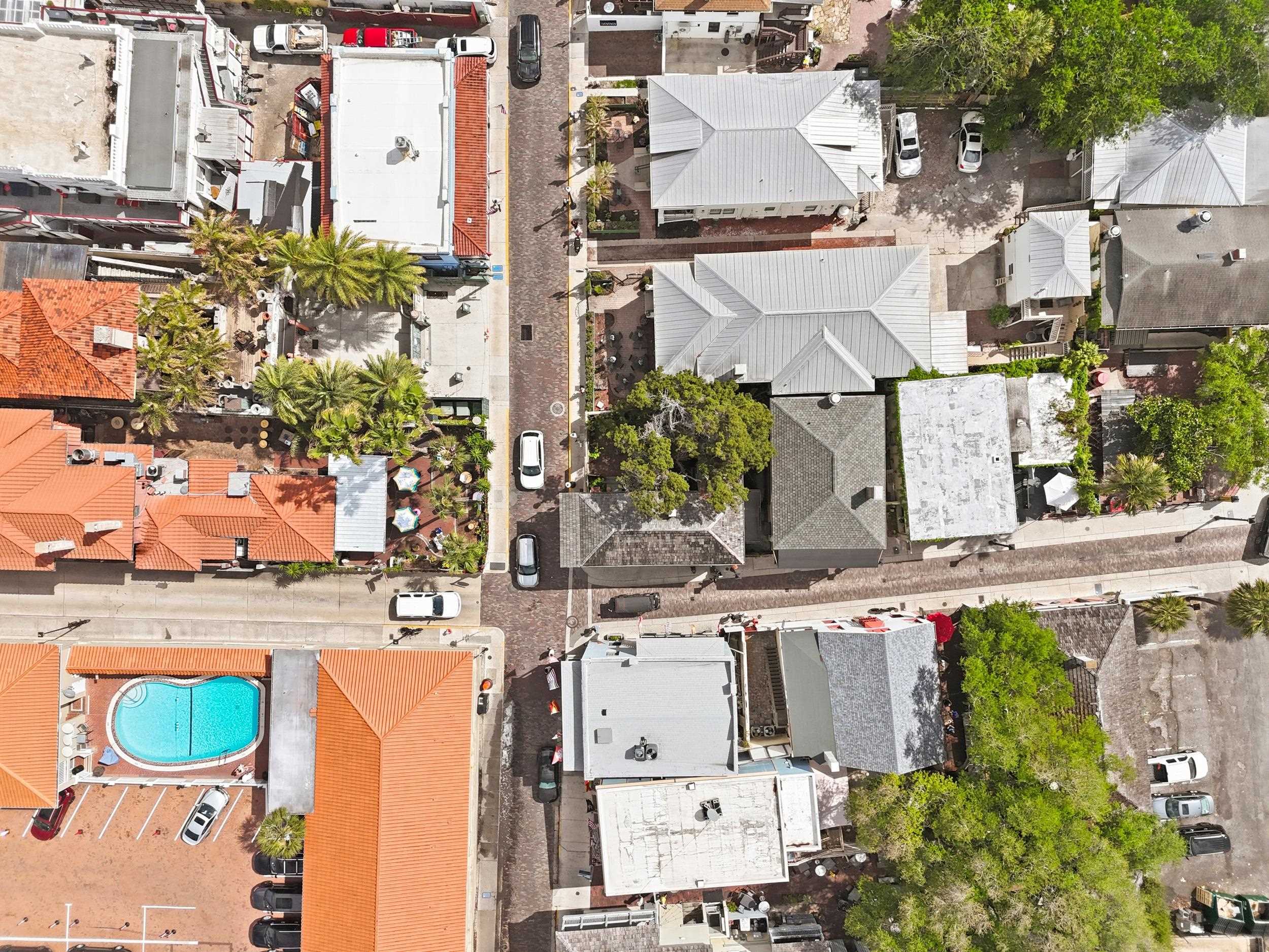 Image 92 of 100 For 50 Charlotte St